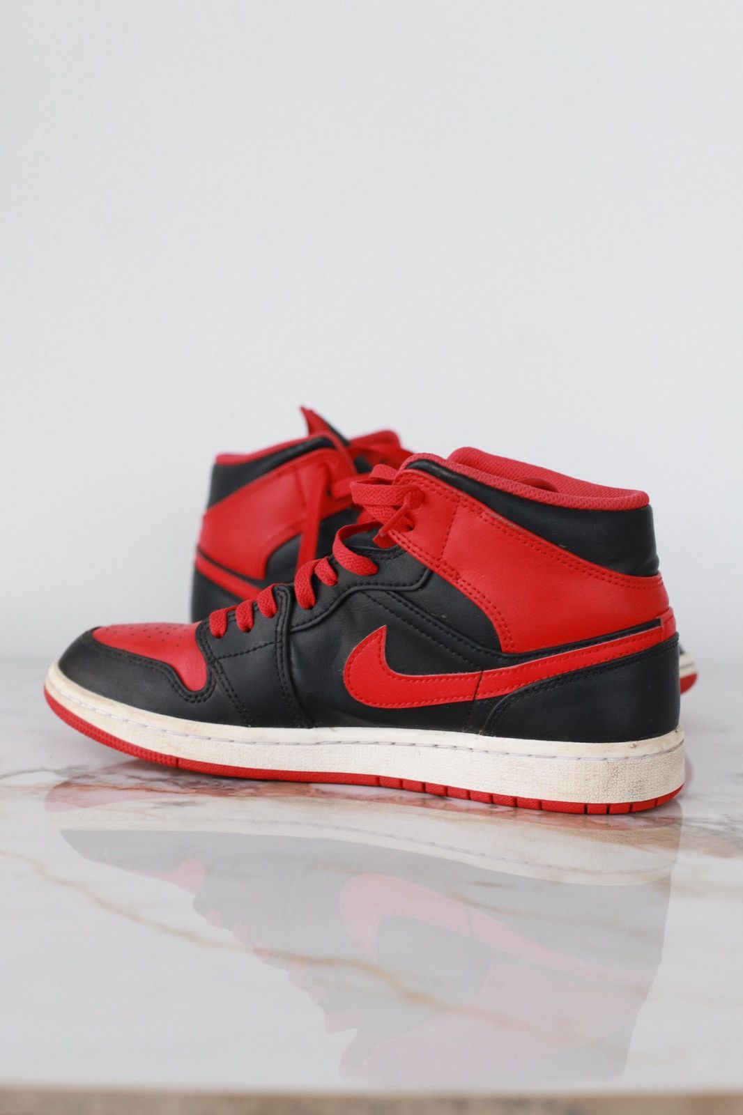 Nike Кросівки Nike Air Jordan 1 Retro High Розмір Black & red Size US 8 / EU 41 - 6 Thumbnail