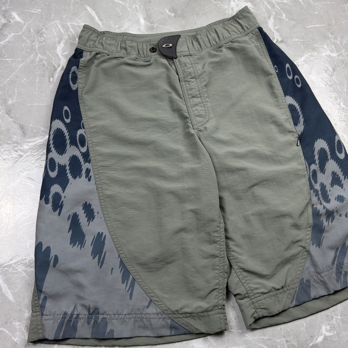 Oakley Archive☠️ Vintage Oakley Monogram Red Tab Shorts Size US 32 / EU 48 - 3 Thumbnail