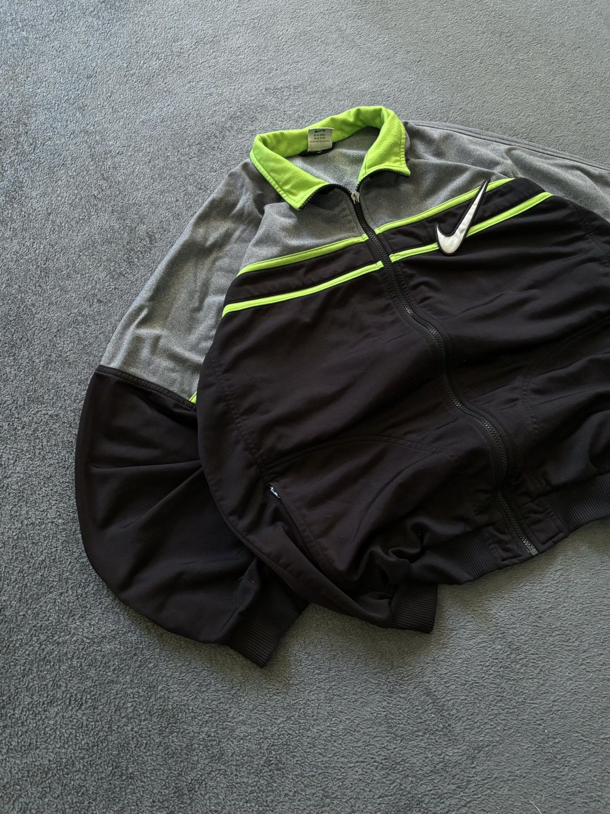 Nike 90s Nike Vintage Track Zip Jacket Double Logo Rare Y2K Size US L / EU 52-54 / 3 - 3 Thumbnail