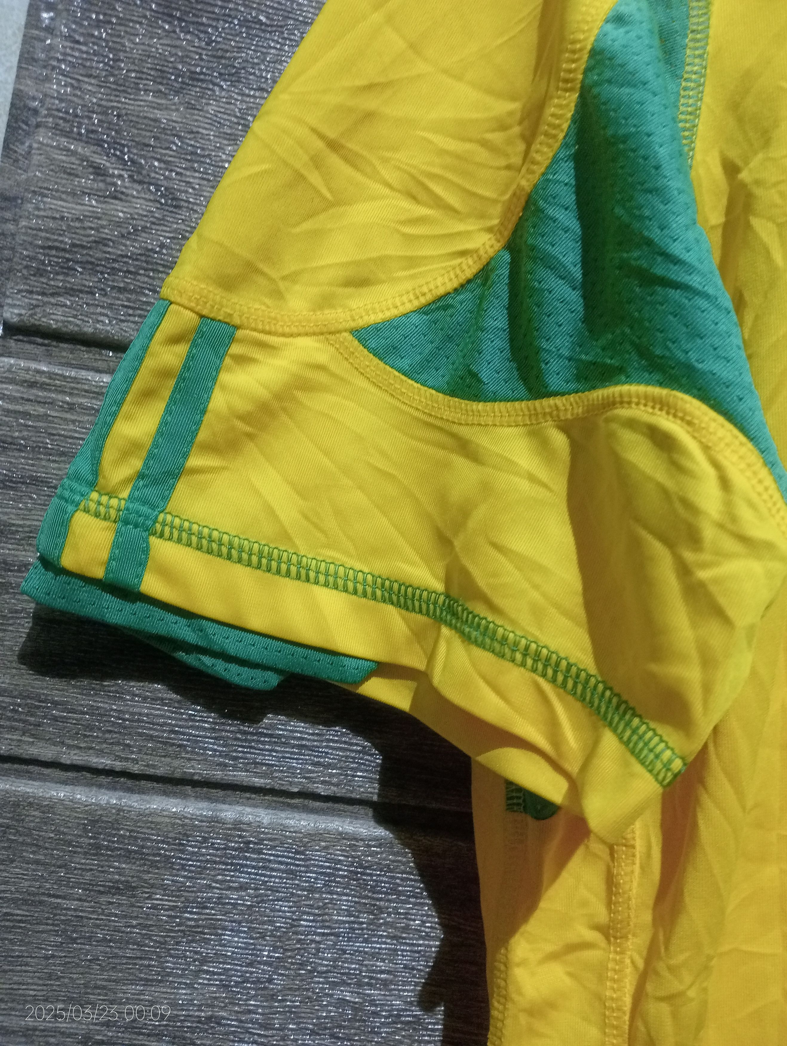Adidas Vintage Adidas South Africa World Cup Jersey Size US M / EU 48-50 / 2 - 5 Thumbnail