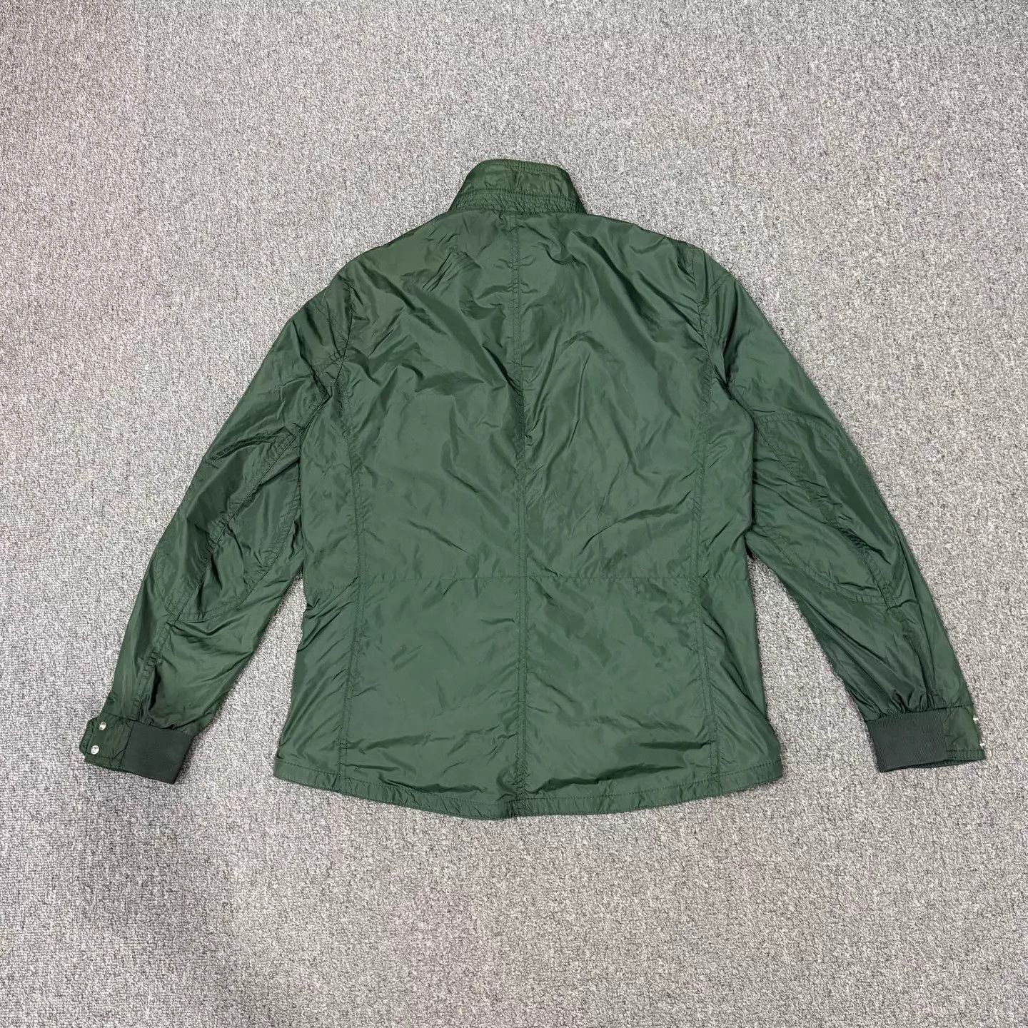 Moncler Moncler Green Logo Nylon Jacket Size 3 9/10 Size L / US 10 / IT 46 - 2 Thumbnail