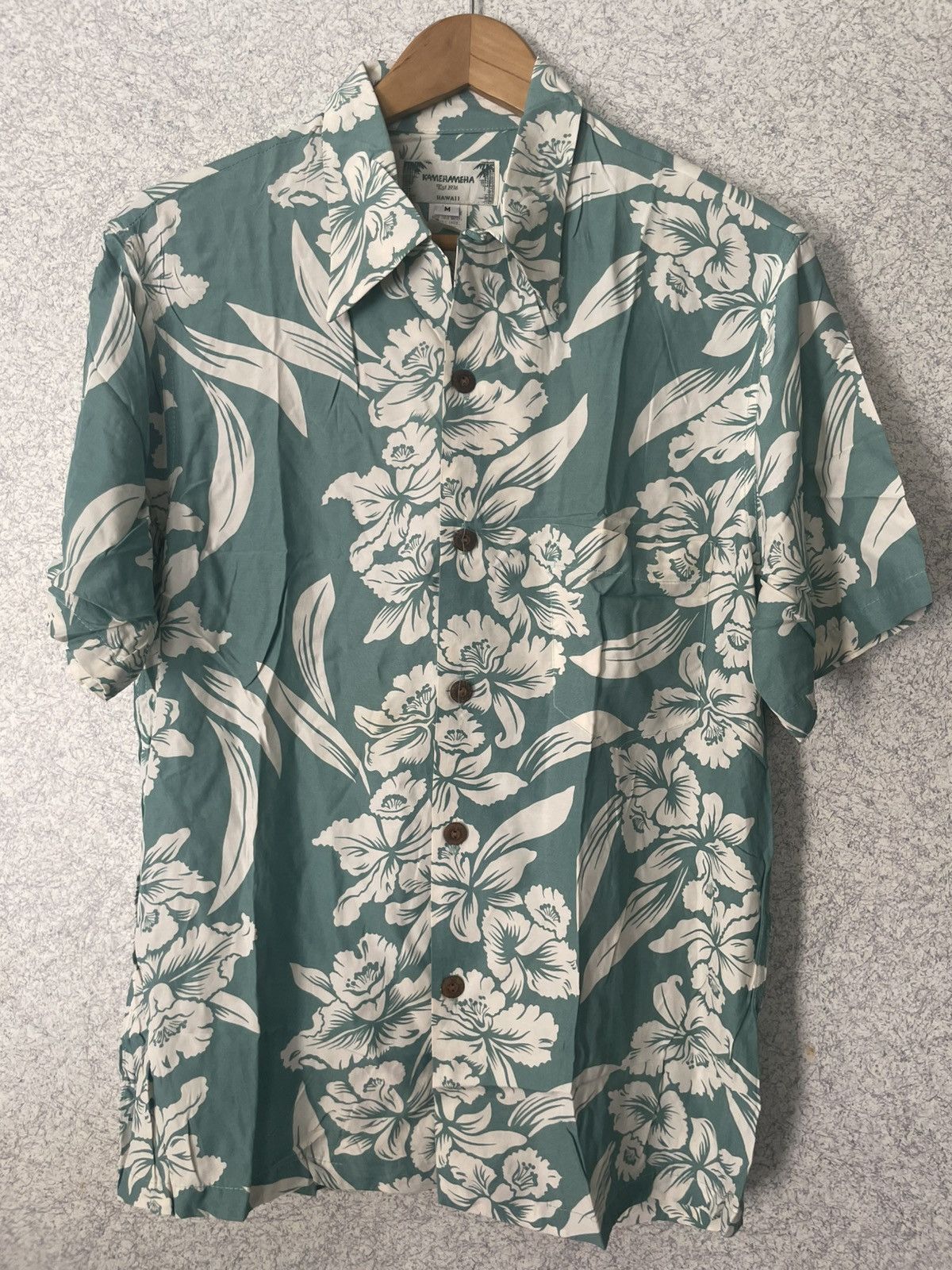 Vintage Kamehameha Hawaii shirt 100rayon Size US M / EU 48-50 / 2 - 1 Thumbnail