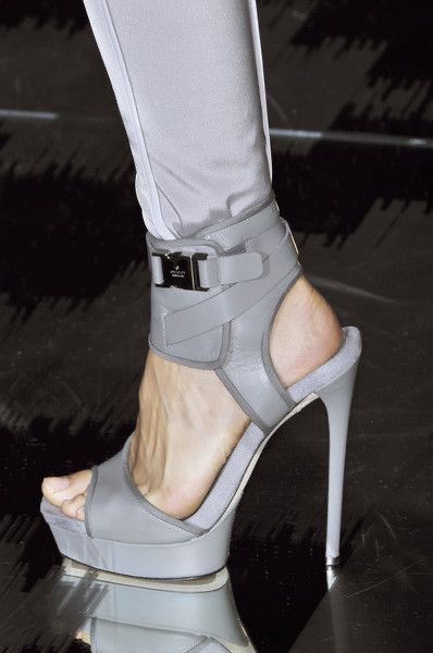 Gucci RUNWAY Gucci Grey Leather Gail Ankle Cuff Heels Size US 9 / IT 39 - 2 Thumbnail