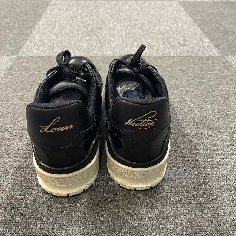 Louis Vuitton Louis Vuitton Black Trainer Leather Board shoes Size US 6 / EU 39 - 4 Thumbnail