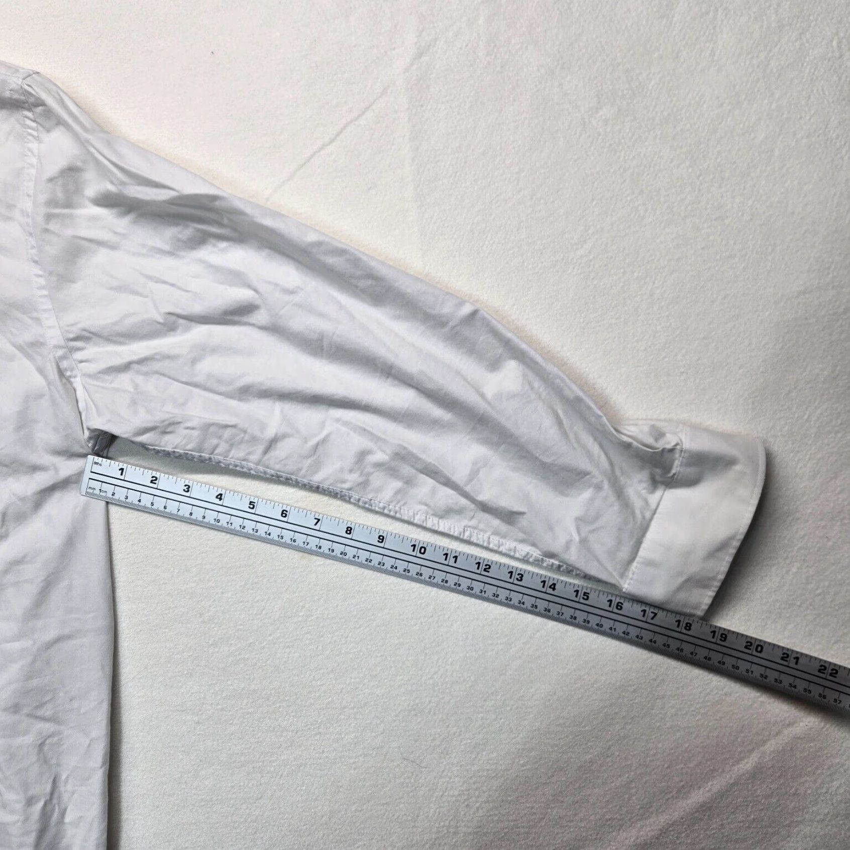 Izod Solid White Slim Fit Long Sleeve Button Up Shirt for Adult Men in 2XL Size Size US XXL / EU 58 / 5 - 5 Thumbnail