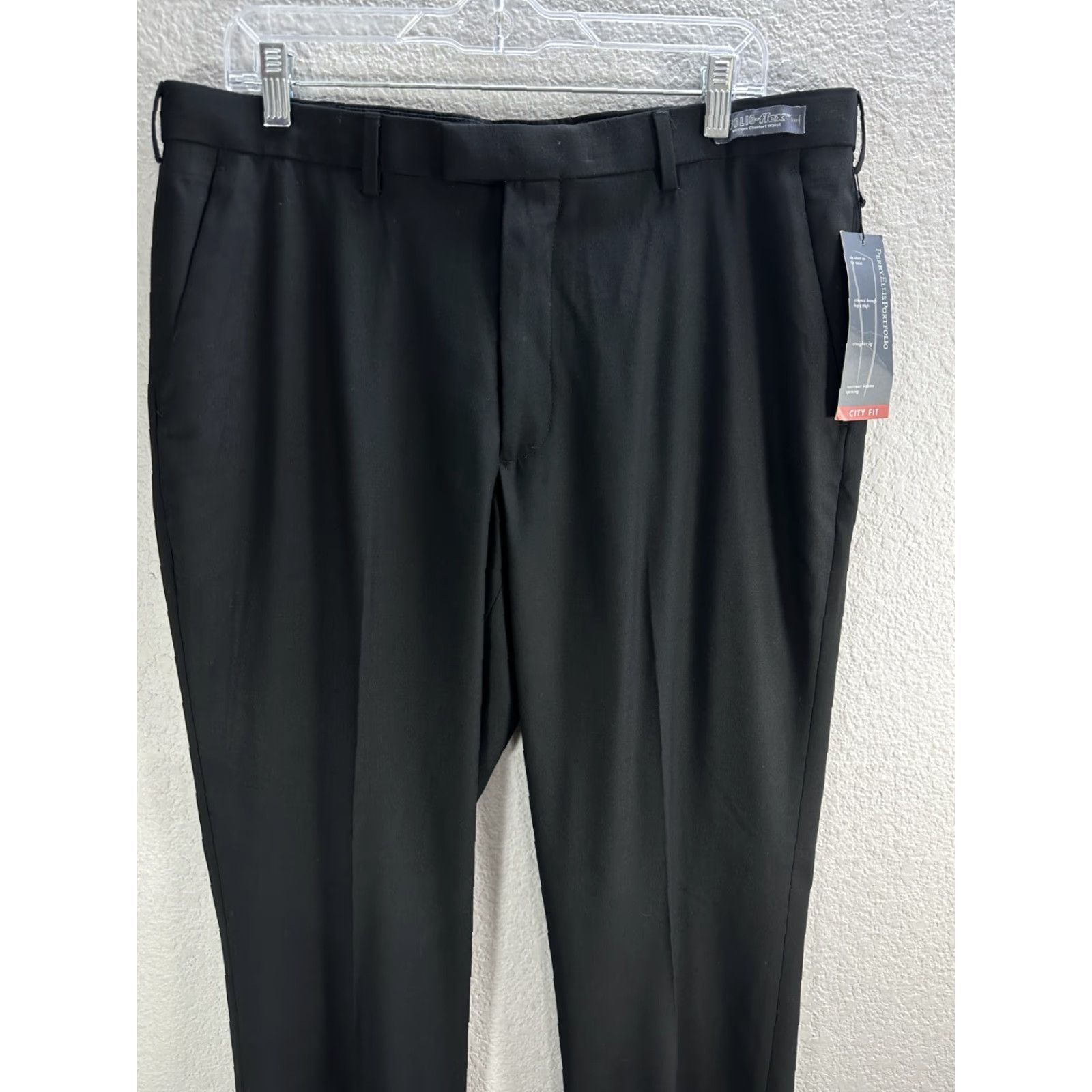 Sperry Men's Perry Ellis Portfolio City Fit Black Pants Classic Sz 36 NWT Regular Inseam 32.5 Dress Pants Comfort Waist Flat Front Size US 36 / EU 52 - 4 Thumbnail