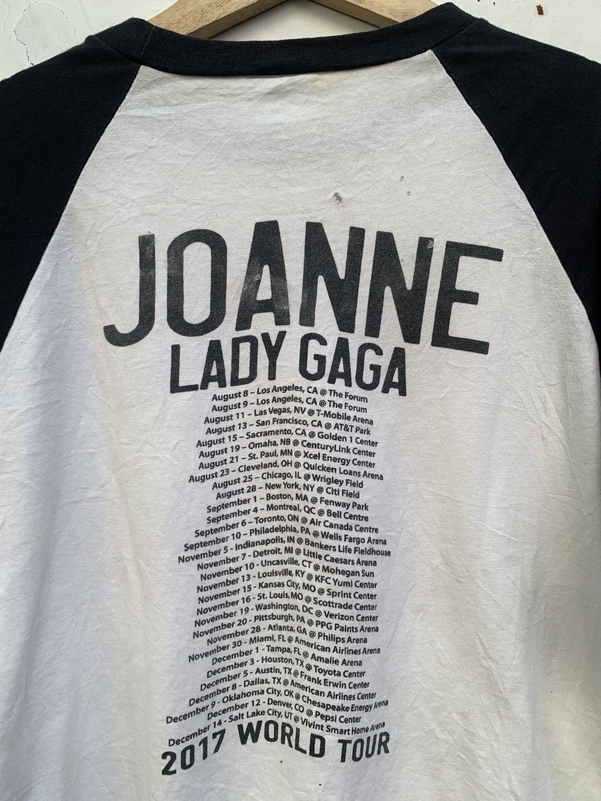 Other Lady gaga joanne world tour 2017 raglan Size US L / EU 52-54 / 3 - 3 Thumbnail