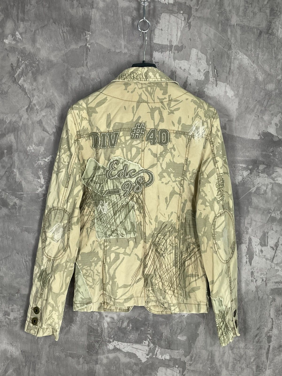 Vintage Y2K Japanese Embroidered Floral Studded Jacket