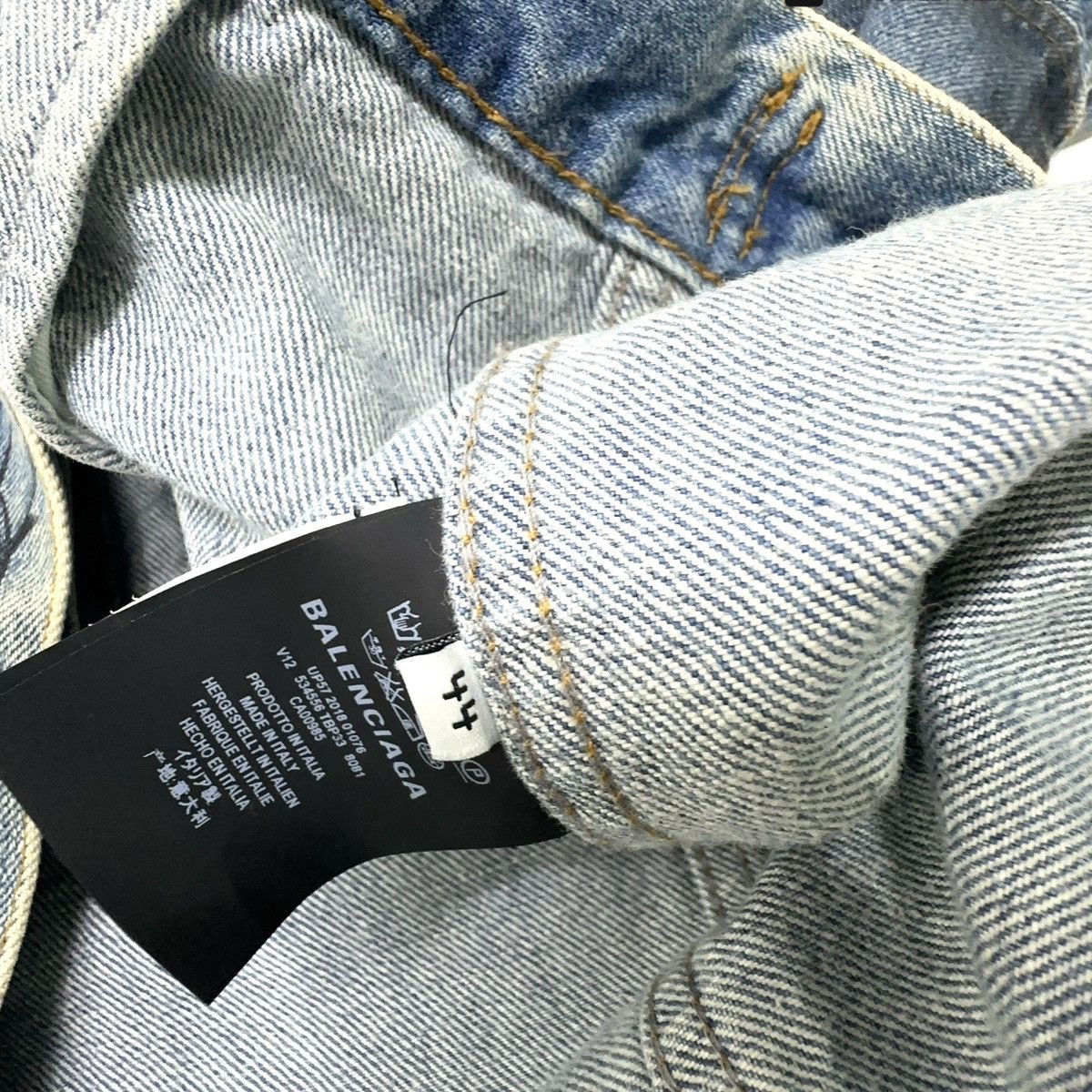 Balenciaga 2018 Balenciaga Denim Jacket Size US S / EU 44-46 / 1 - 5 Thumbnail