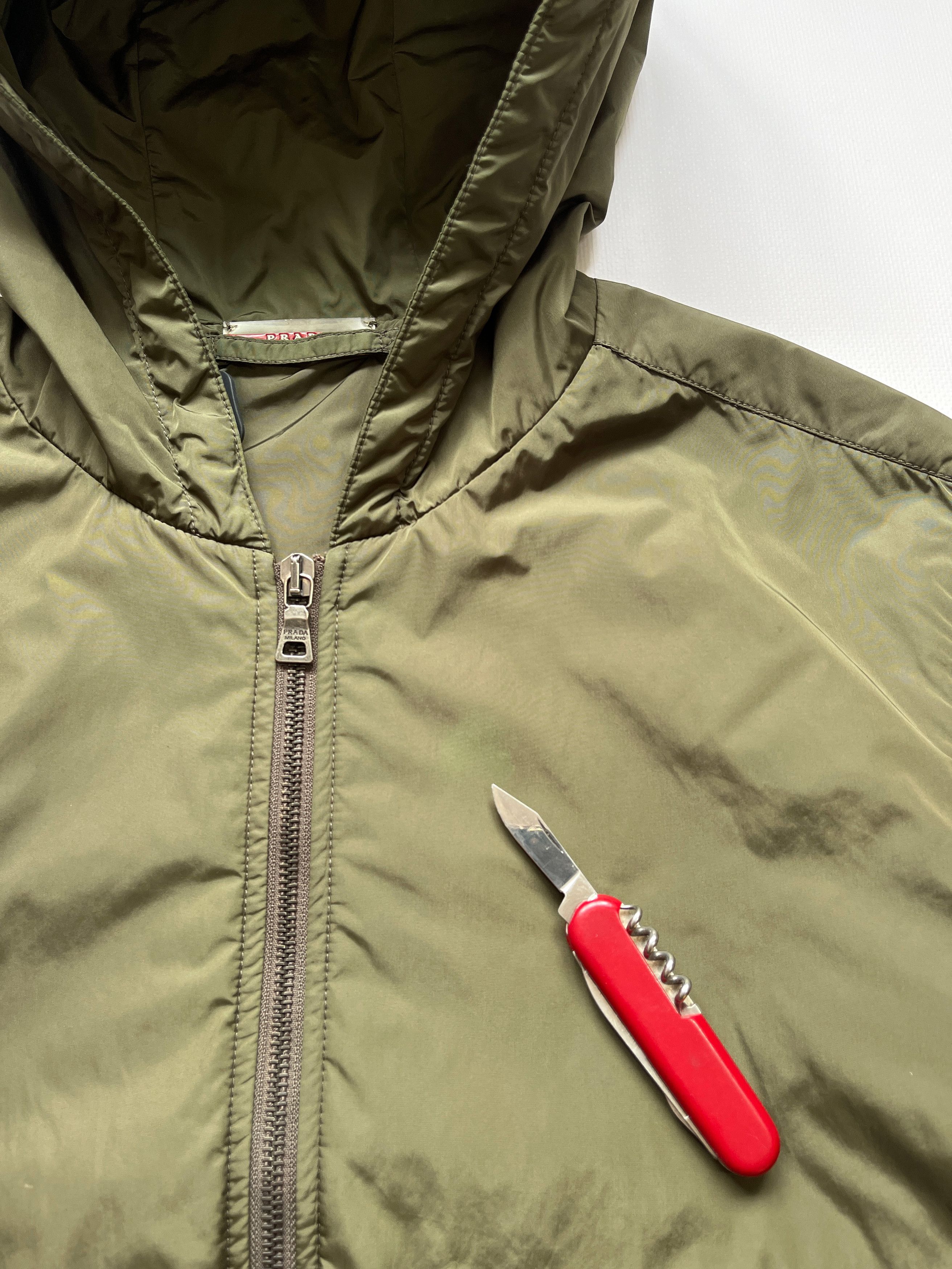 Prada Vintage Prada Red Tab Padded Nylon Jacket Size US L / EU 52-54 / 3 - 16 Thumbnail