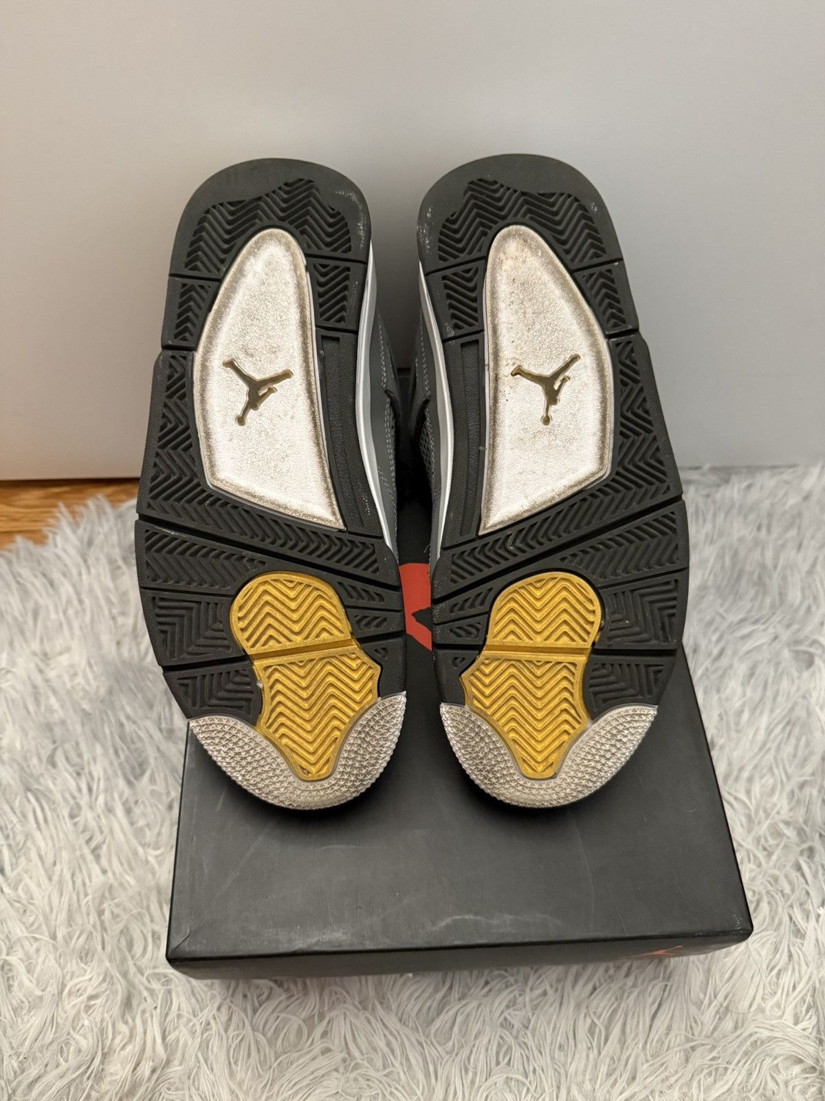 Jordan Brand Air Jordan Retro 4 GS Cool Grey Size US 6.5 / EU 39-40 - 5 Thumbnail