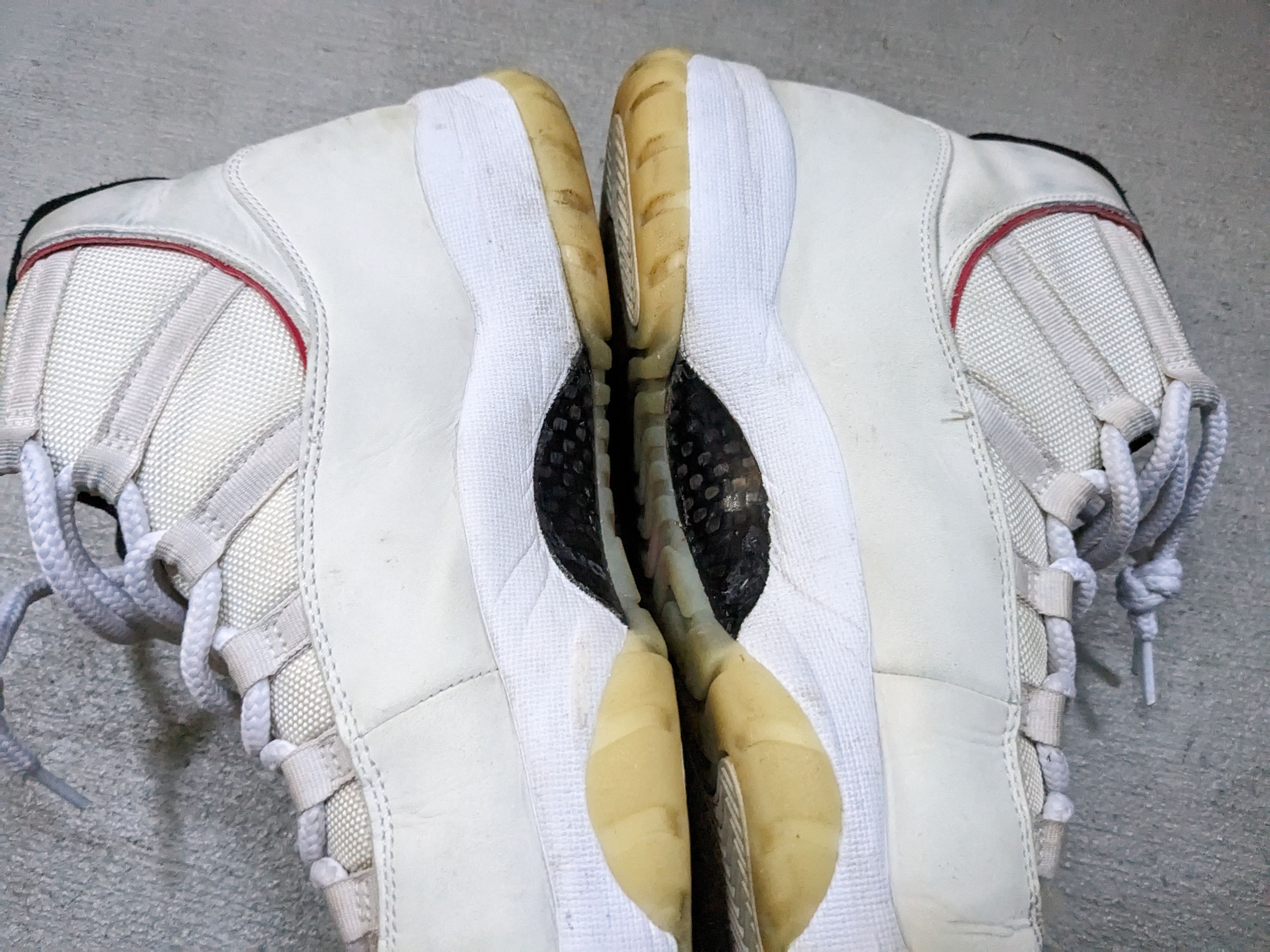 Jordan Brand Nike Air Jordan 11 Platinum Tint Size 11.5 White 378037-016 Size US 11.5 / EU 44-45 - 6 Thumbnail