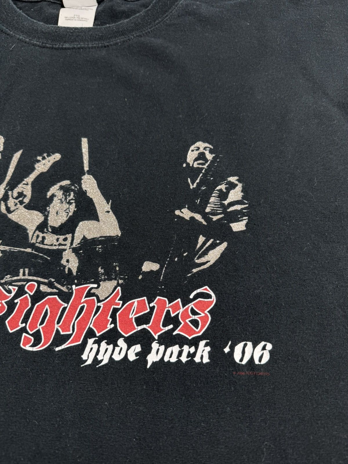 Band Tees FOO FIGHTERS 2006 Gildan Rock Rap Hip Hop Faded T Shirt Tee Size US XXL / EU 58 / 5 - 8 Thumbnail