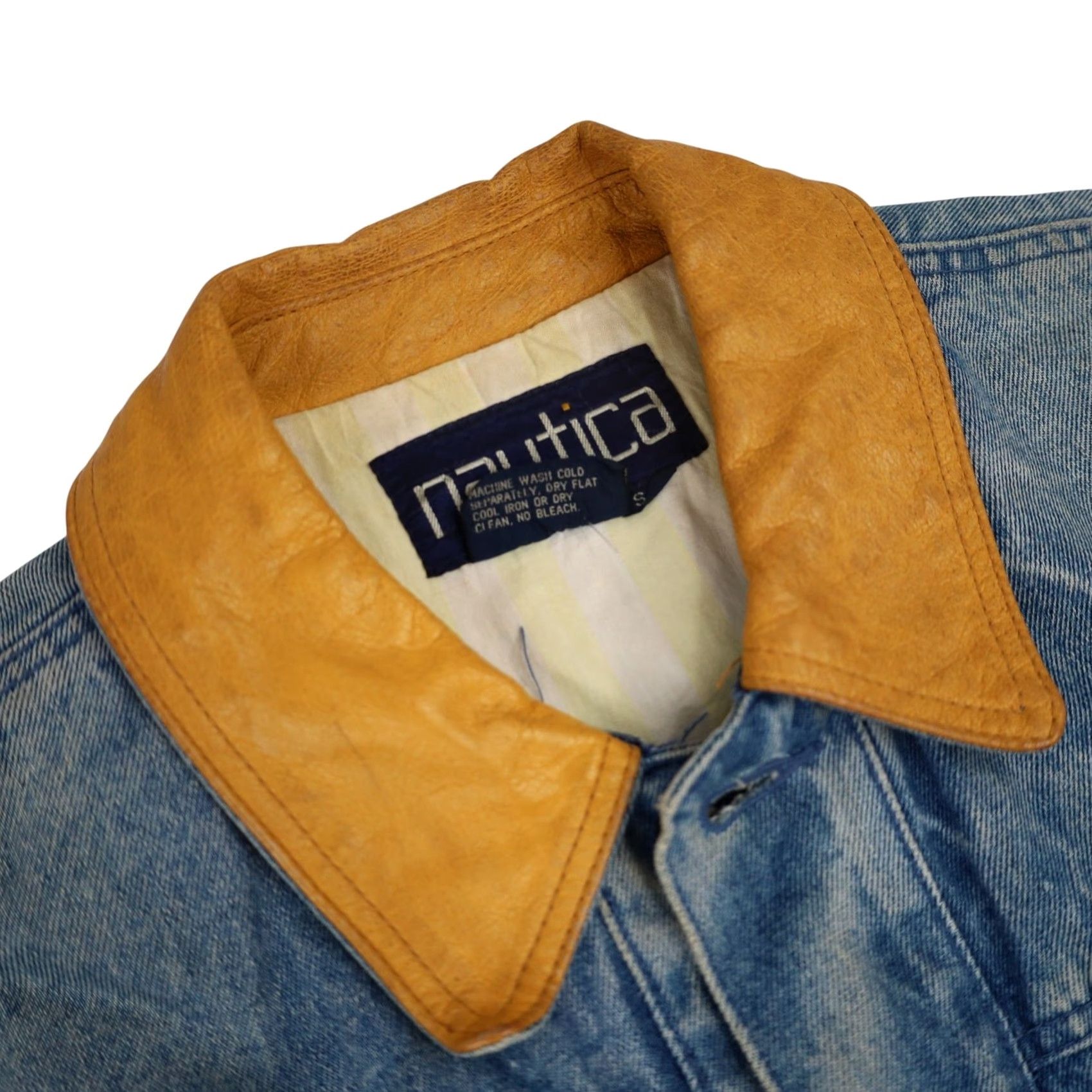 Nautica VINTAGE Nautica Denim Jacket Men Jacket S Blue Denim 9/10 Small Leather Collar Size US S / EU 44-46 / 1 - 5 Thumbnail