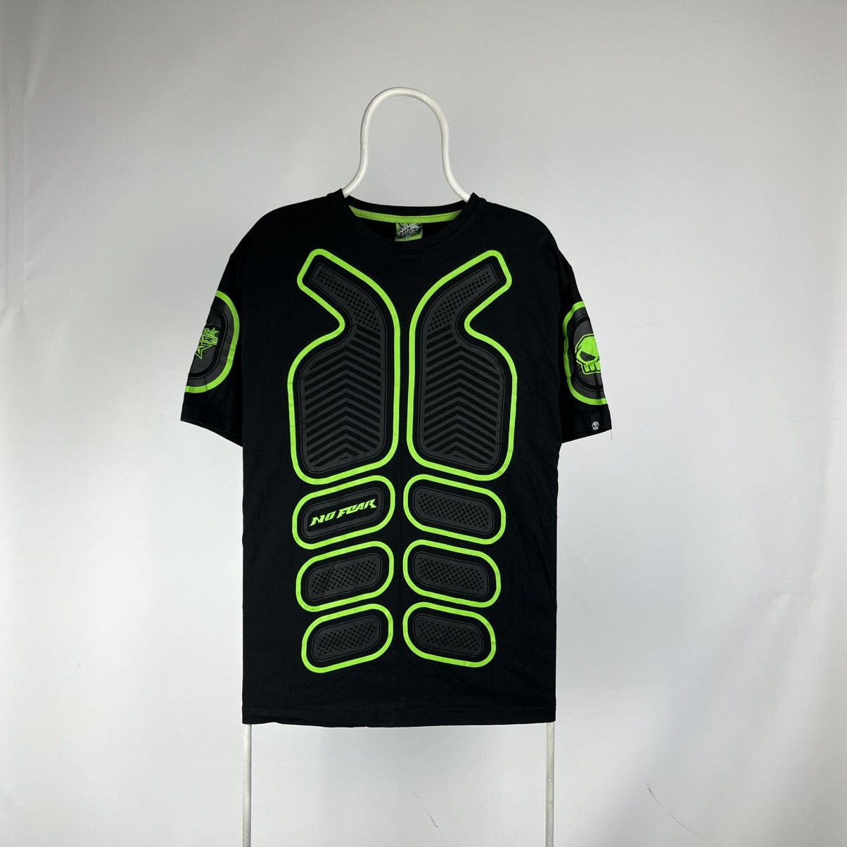 No Fear No fear tshirt shield graphic print size XLarge Size US XL / EU 56 / 4 - 1 Thumbnail