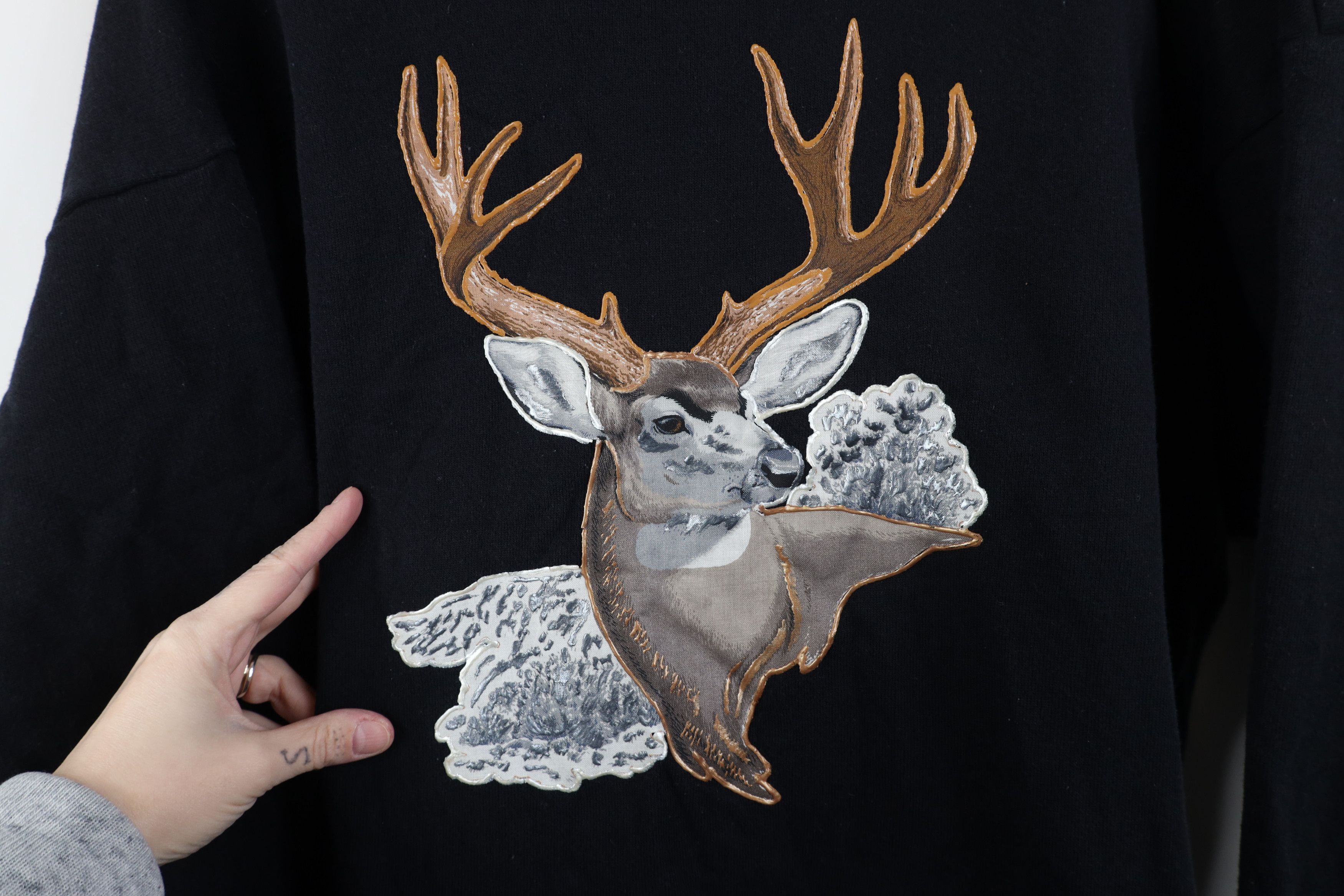 Vintage Vintage 90s Streetwear Nature Deer Buck Crewneck Sweatshirt Size XL / US 12-14 / IT 48-50 - 4 Thumbnail