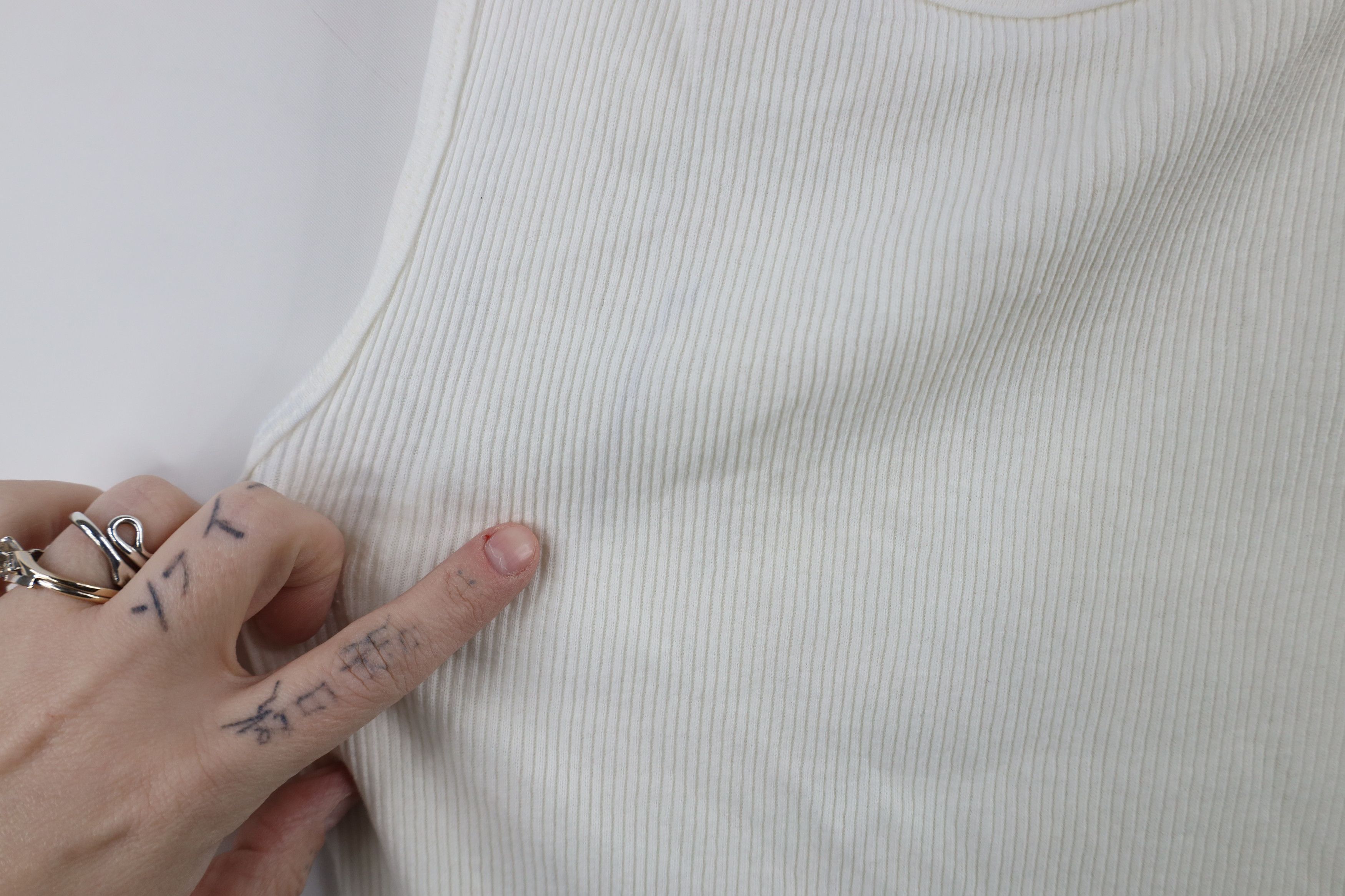Vintage Vintage 90s Streetwear Ribbed Wife Beater Tank Top T-Shirt Size US L / EU 52-54 / 3 - 5 Thumbnail