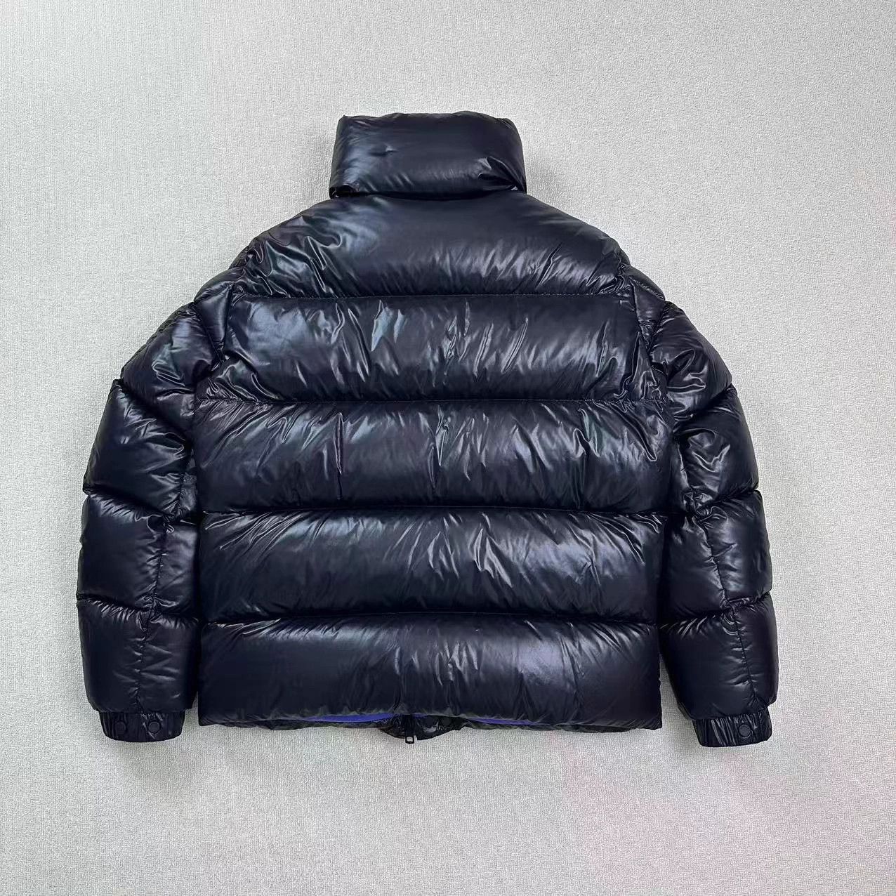 Moncler MONCLER logo stand collar puffer jacket size 3 Size US L / EU 52-54 / 3 - 2 Thumbnail