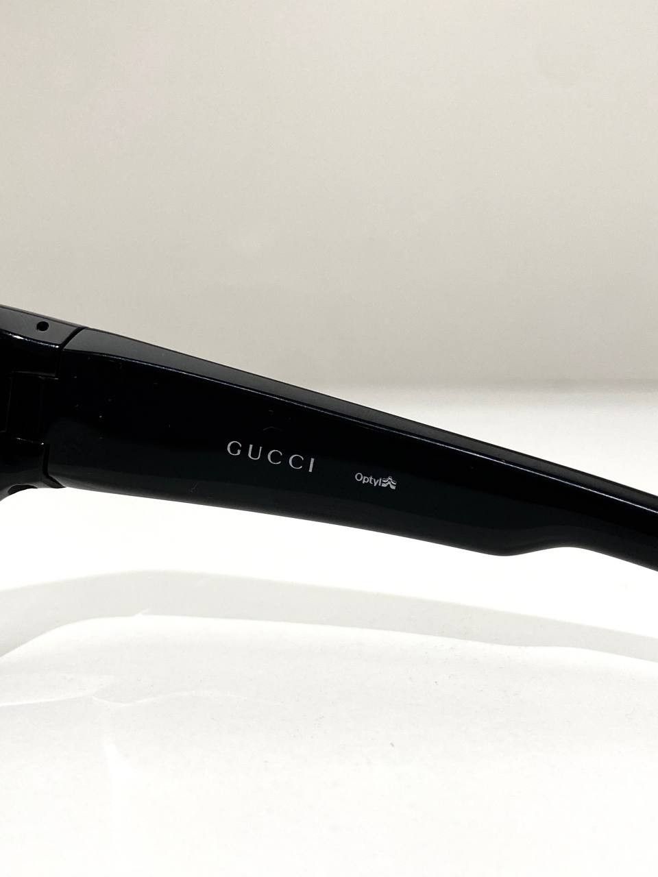 Gucci Gucci GG Logo Wrap Shield Retro Black Sunglasses Vintage Y2K Size ONE SIZE - 12 Thumbnail