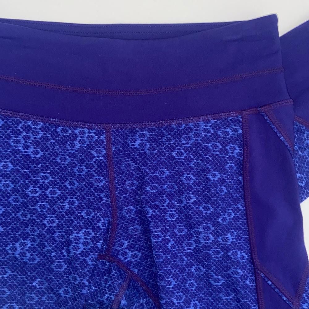 Designer Athleta l Purple Print Leggings Size XS Size 26" / US 2 / IT 38 - 2 Thumbnail