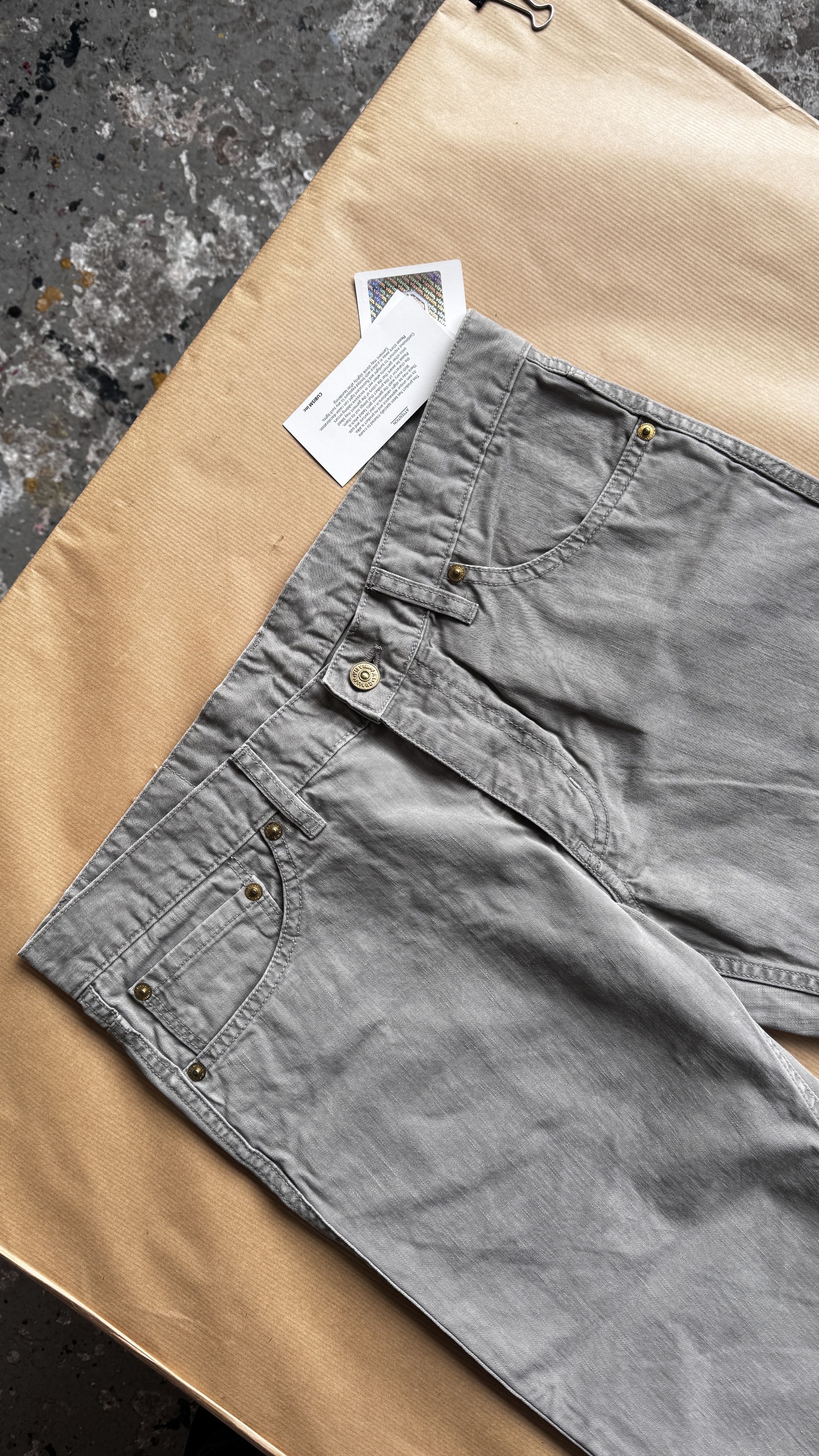 Visvim aa . 2 . BNWT . FLUXUS 04 CHINO DAMAGED . 0113205008013 Size US 32 / EU 48 - 5 Thumbnail