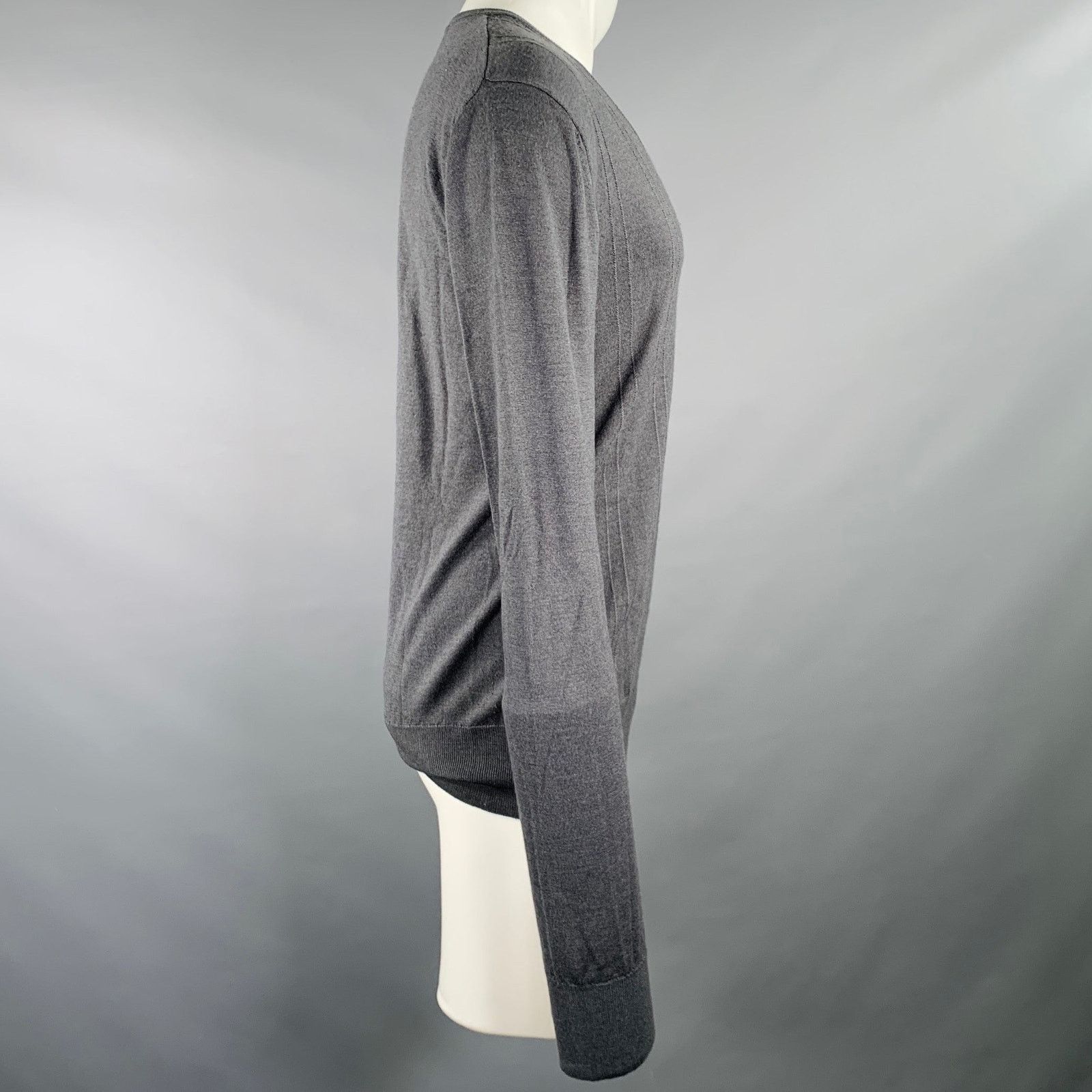 Viktor & Rolf VIKTOR & ROLF Size M Grey Knit V-Neck Pullover Size US M / EU 48-50 / 2 - 3 Thumbnail