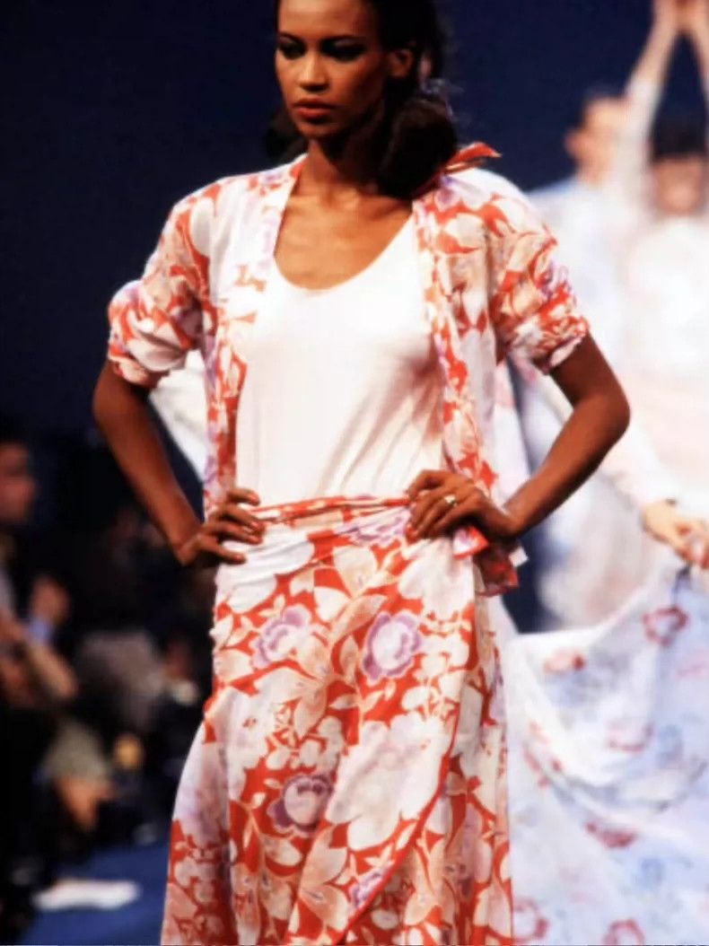 Kenzo KENZO sizeM Floral flowers wrap around the skirt vintage Size 25" / US 0 / IT 36 - 2 Thumbnail