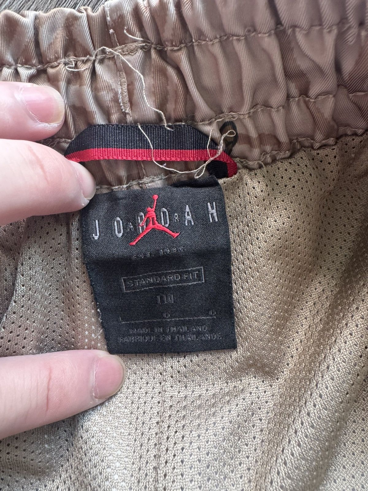 Jordan Brand × Travis Scott Travis Scott Cactus Jack x Jordan Pool Short Khaki Size US 34 / EU 50 - 7 Thumbnail