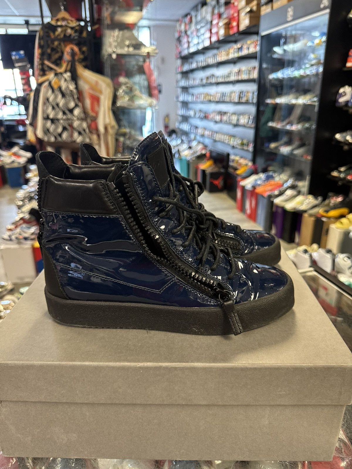 Giuseppe Zanotti giuseppe zanotti patent leather sneakers size 8 pre owed Size US 8 / EU 41 - 9 Thumbnail