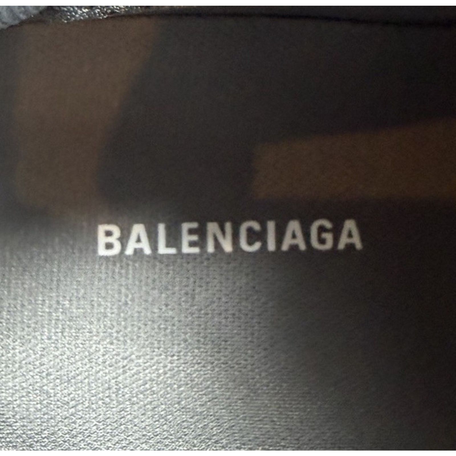 Balenciaga Size 44EU/11US - Balenciaga Runner Distressed Sneakers Size US 11 / EU 44 - 8 Thumbnail