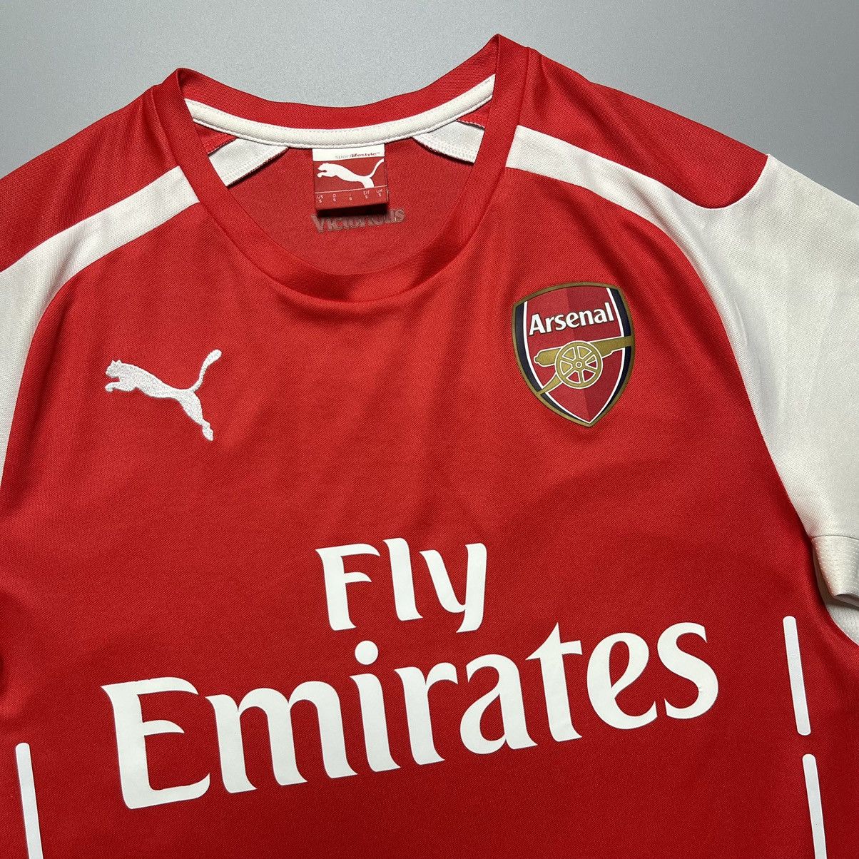 Puma ARSENAL PUMA 2014/2015 FOOTBALL SOCCER HOME JERSEY #11 OZIL Size US S / EU 44-46 / 1 - 4 Thumbnail