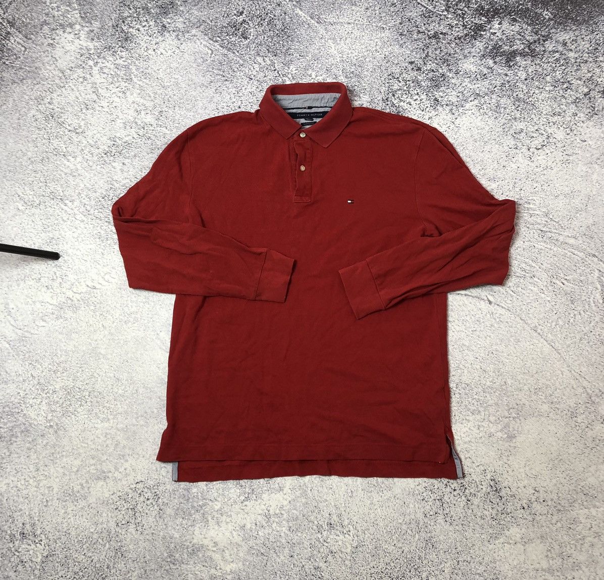 Tommy Hilfiger Men’s vintage Tommy Hilfiger size L y2k drill casual Size US L / EU 52-54 / 3 - 1 Thumbnail