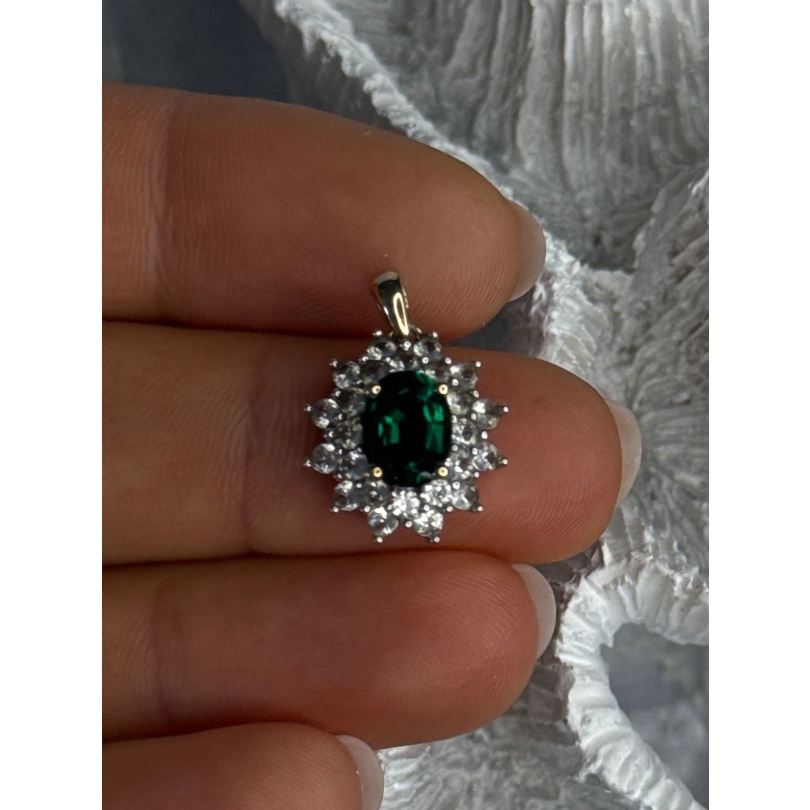 Jewelry 925 STERLING SILVER GOLD PLATED EMERALD & BERYL PENDANT Size ONE SIZE - 7 Thumbnail