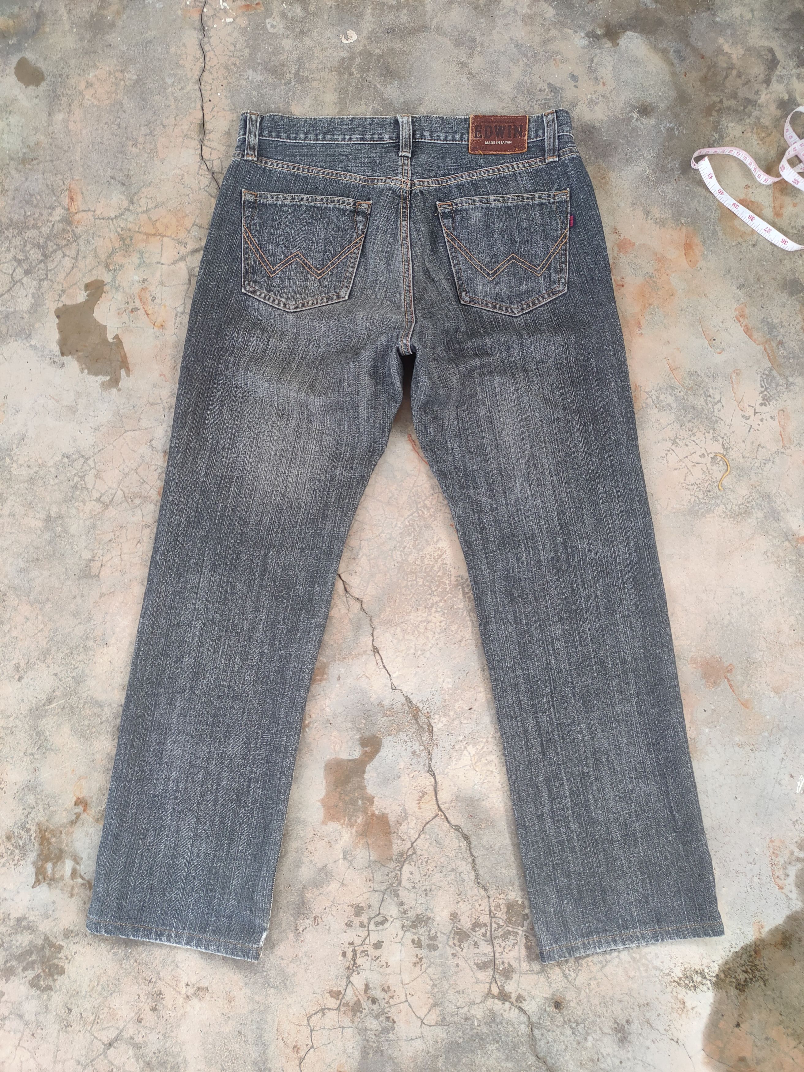 Edwin W33 VINTAGE EDWIN FADED BLACK DISTRESSED JEANS PANTS Size US 33 - 8 Thumbnail