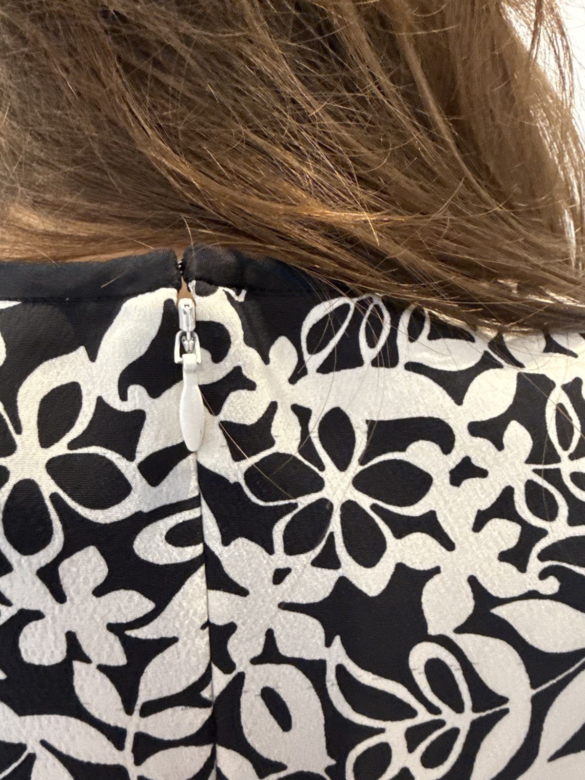 Other Anna Thomas monochrome flowers - perfect corporate length Size L / US 10 / IT 46 - 5 Thumbnail