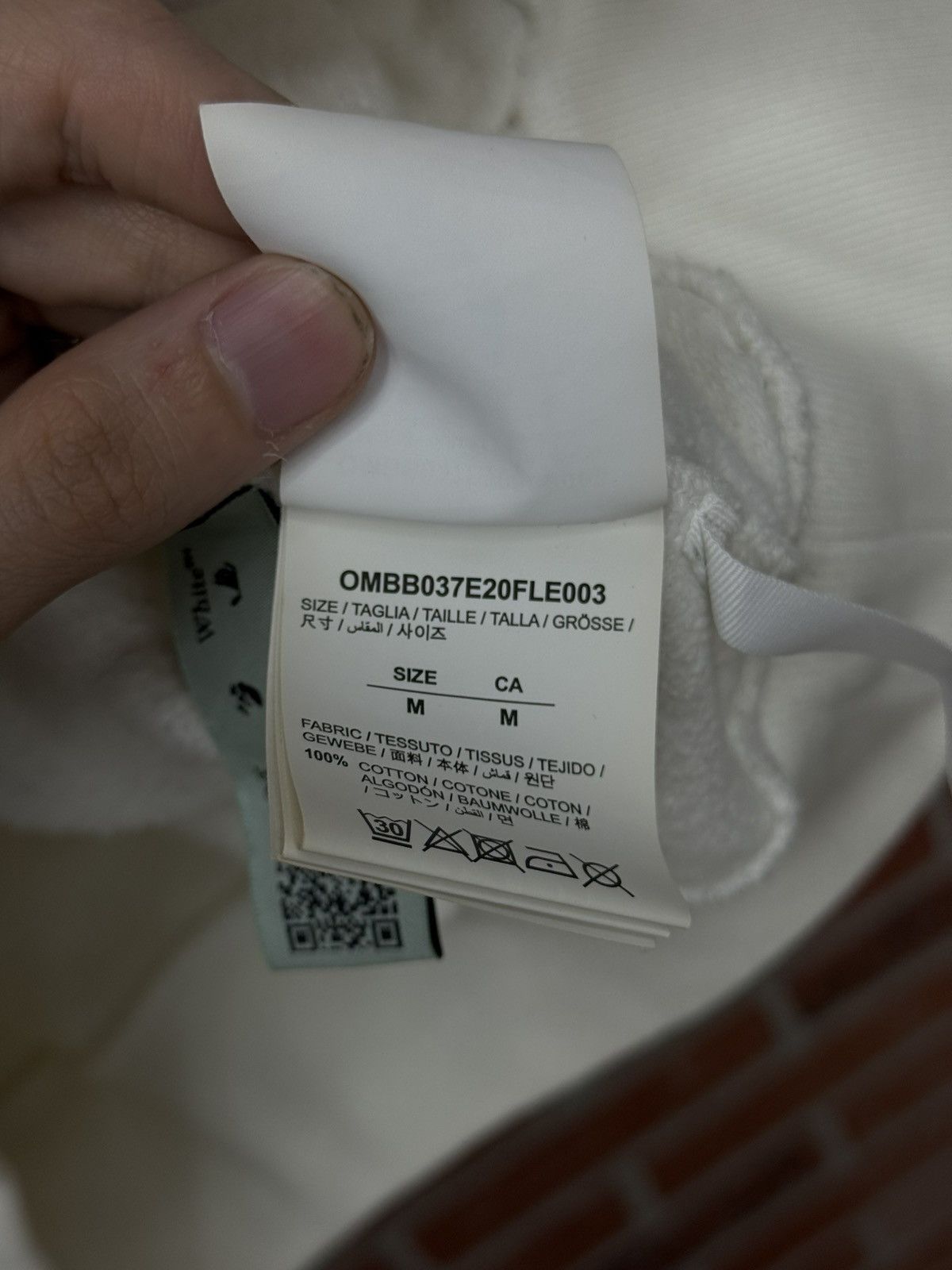 Off-White Off White Mens Hoodie Size M White Pre Owned 🧼 Size US M / EU 48-50 / 2 - 13 Thumbnail