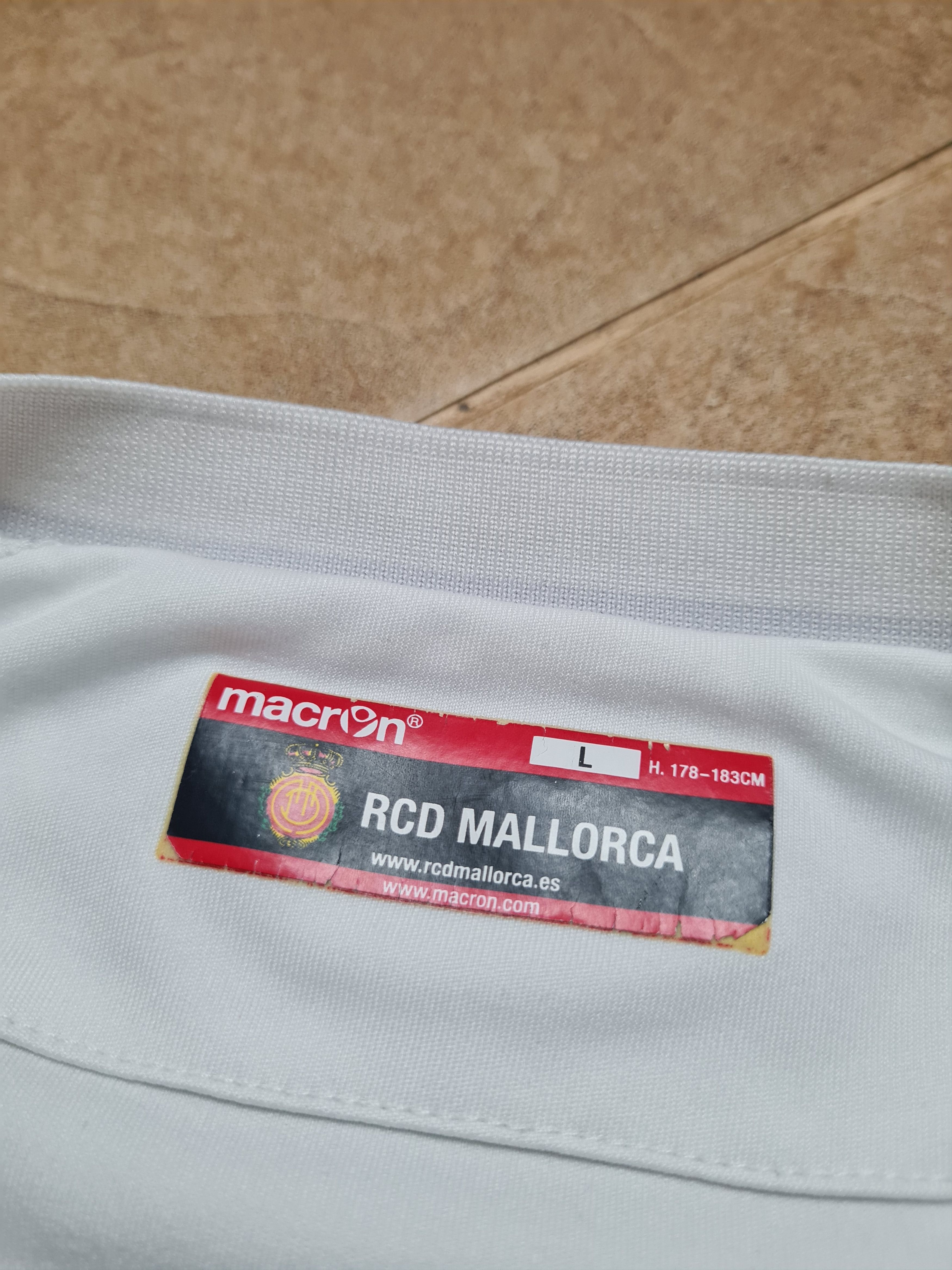Macron MACRON WHITE REAL MALLORKA 2015/2016 AWAY FOOTBALL SHIRT Size US L / EU 52-54 / 3 - 12 Thumbnail