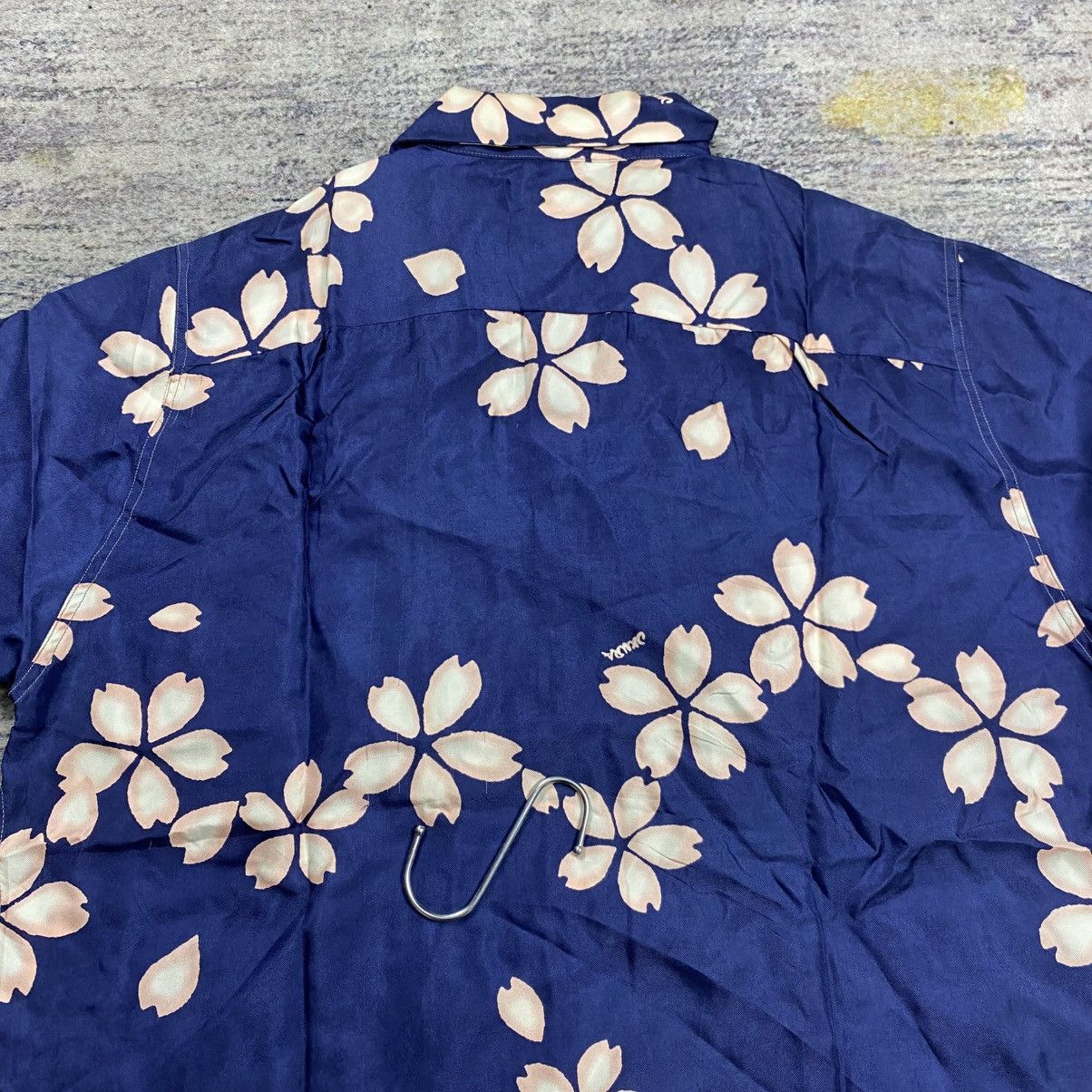 Japanese Brand pure blue arigato flower hawaiian silk shirt Size US M / EU 48-50 / 2 - 8 Thumbnail