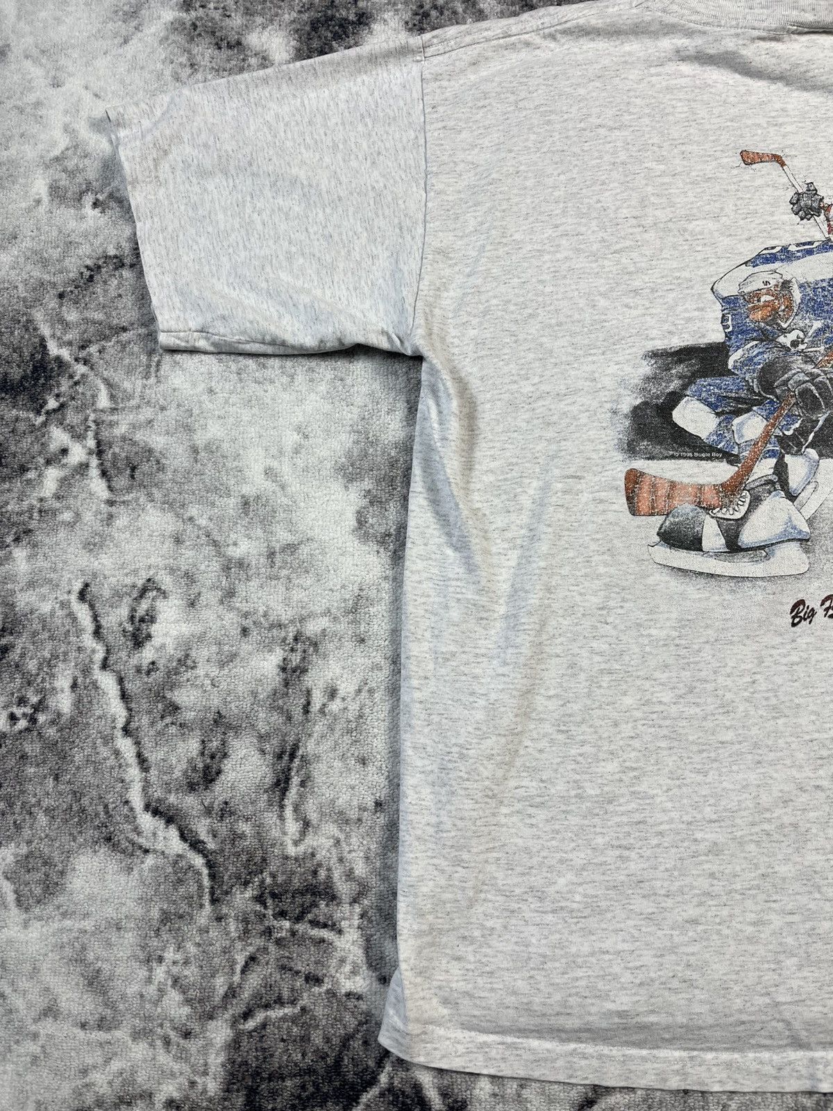 Vintage Vintage Bugle Boy 1998 Hockey Graphic Tee Oversize Size US XL / EU 56 / 4 - 9 Thumbnail