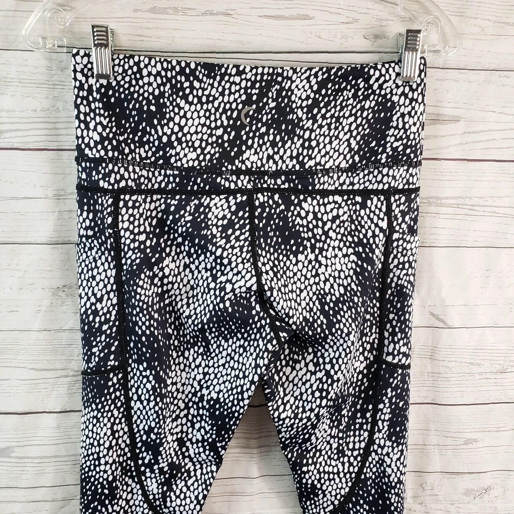 Vintage Zyia Active Womens Cropped Leggings Sz 6-8 Black Pockets Inseam 24.5 in Printed Size 28" / US 6 / IT 42 - 4 Thumbnail