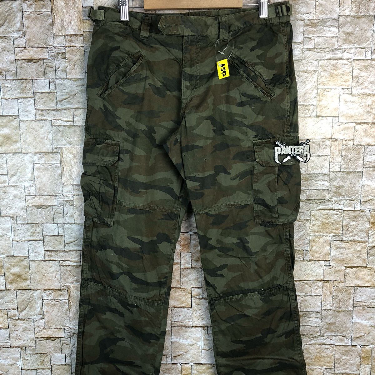 LOWRYS FARM Lowrys Farm Pantera Camo Green Cargo Multipocket Pants #A592 Size US 31 - 5 Thumbnail