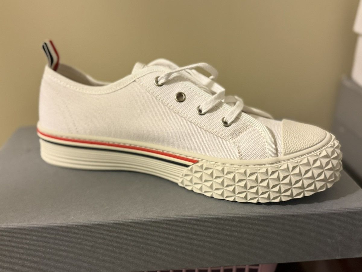 Thom Browne Thom Browne Low Top BRAND New Size US 10 / EU 43 - 6 Thumbnail