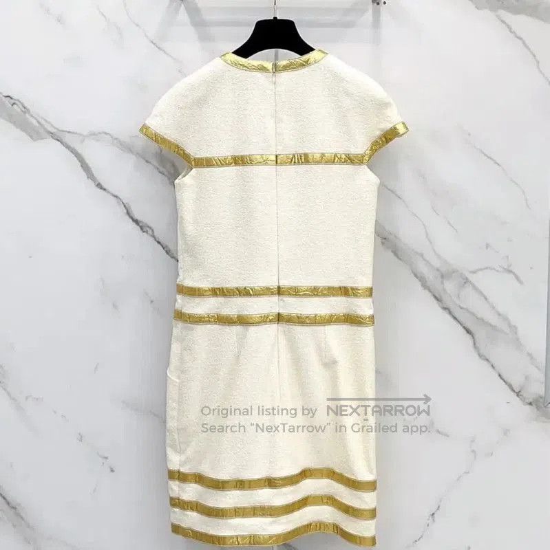 Chanel Chanel White Silk Blend Short Sleeve Dress . Size M / US 6-8 / IT 42-44 - 1 Thumbnail