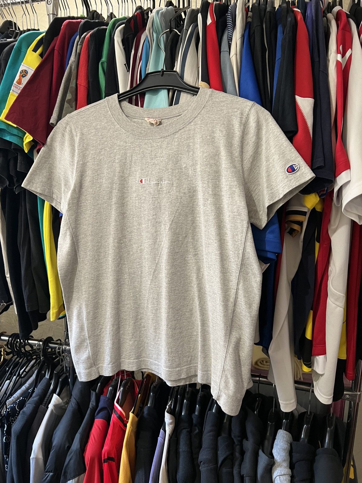 Champion 90s VINTAGE CHAMPION CENTRE LOGO HEAWY VEIGHT T SHIRT SZ M Size US S / EU 44-46 / 1 - 2 Thumbnail