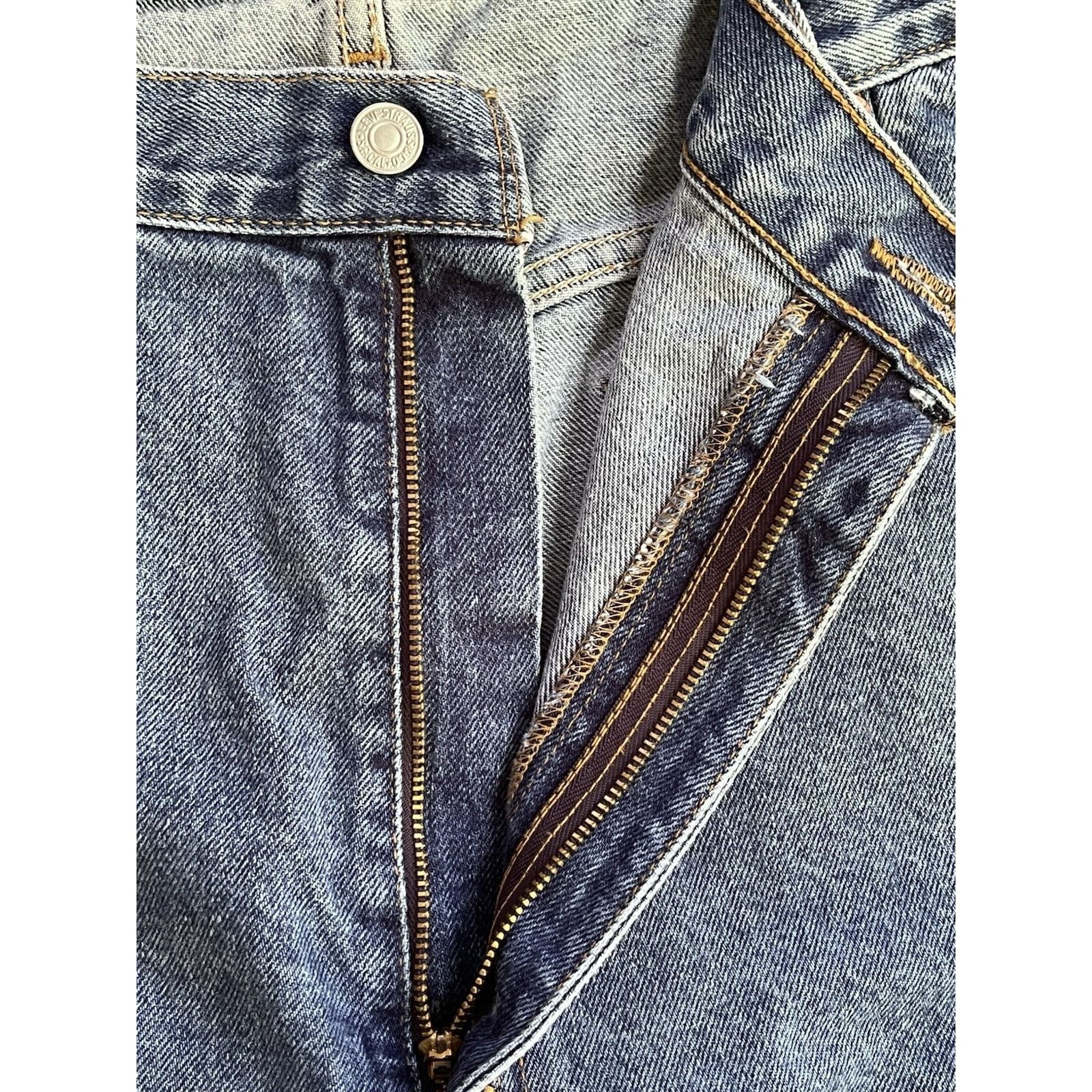 Levi's VTG Levi’s 560 Loose Fit Jean Shorts Men’s Size 42 Jorts Size US 42 / EU 58 - 9 Thumbnail