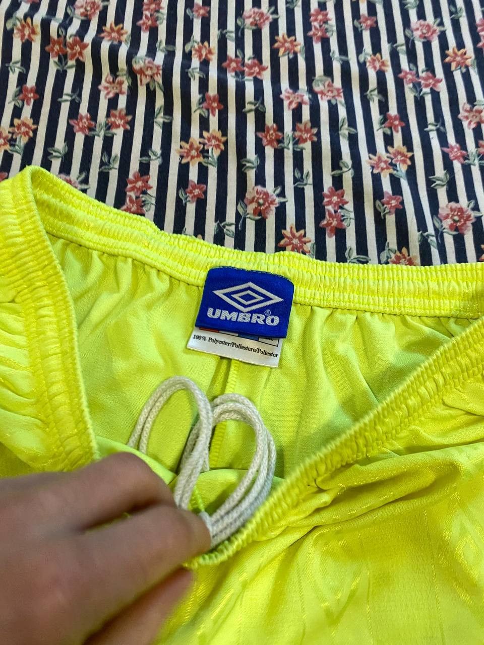 Umbro Vintage 90s Umbro shorts streetwear y2k Size US 38 / EU 54 - 6 Thumbnail