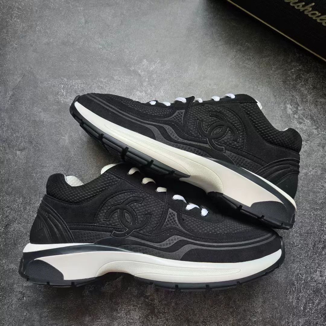 Chanel Chanel Black Lowtop Sneakers 24 Women Size US 8 / IT 38 - 1 Thumbnail