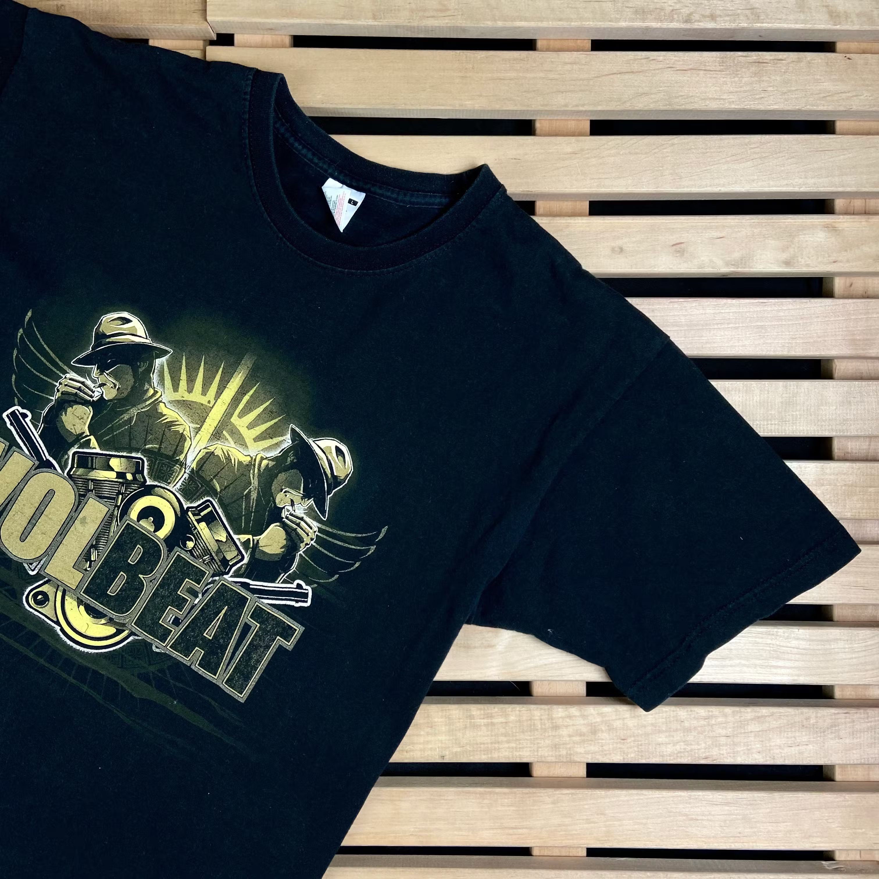 Band Tees × Vintage Mens Vintage T Shirt Volbeat 2008 Size L Size US L / EU 52-54 / 3 - 2 Thumbnail