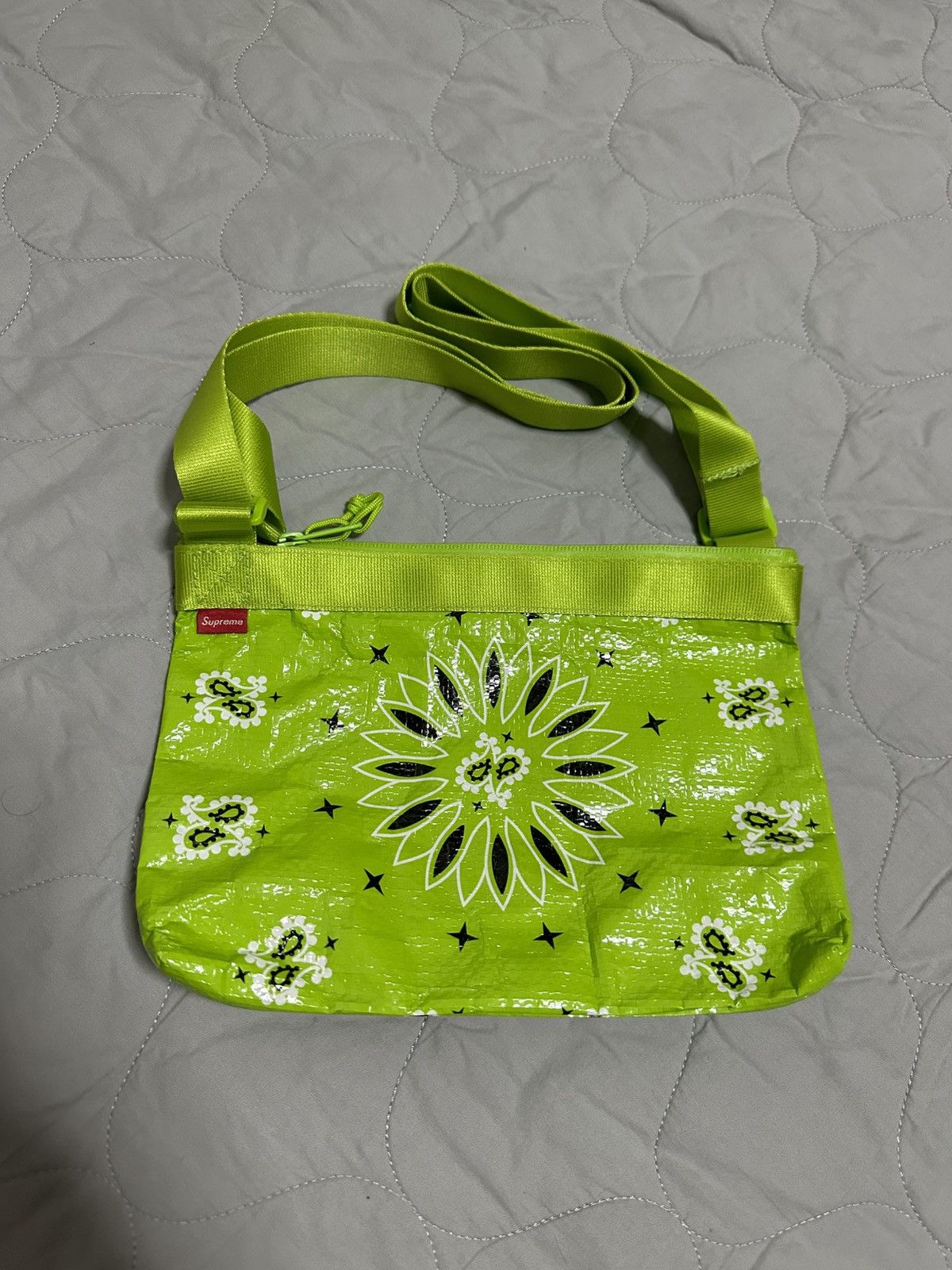 Supreme Supreme Bandana Tarp Side Bag Green Size ONE SIZE - 3 Thumbnail