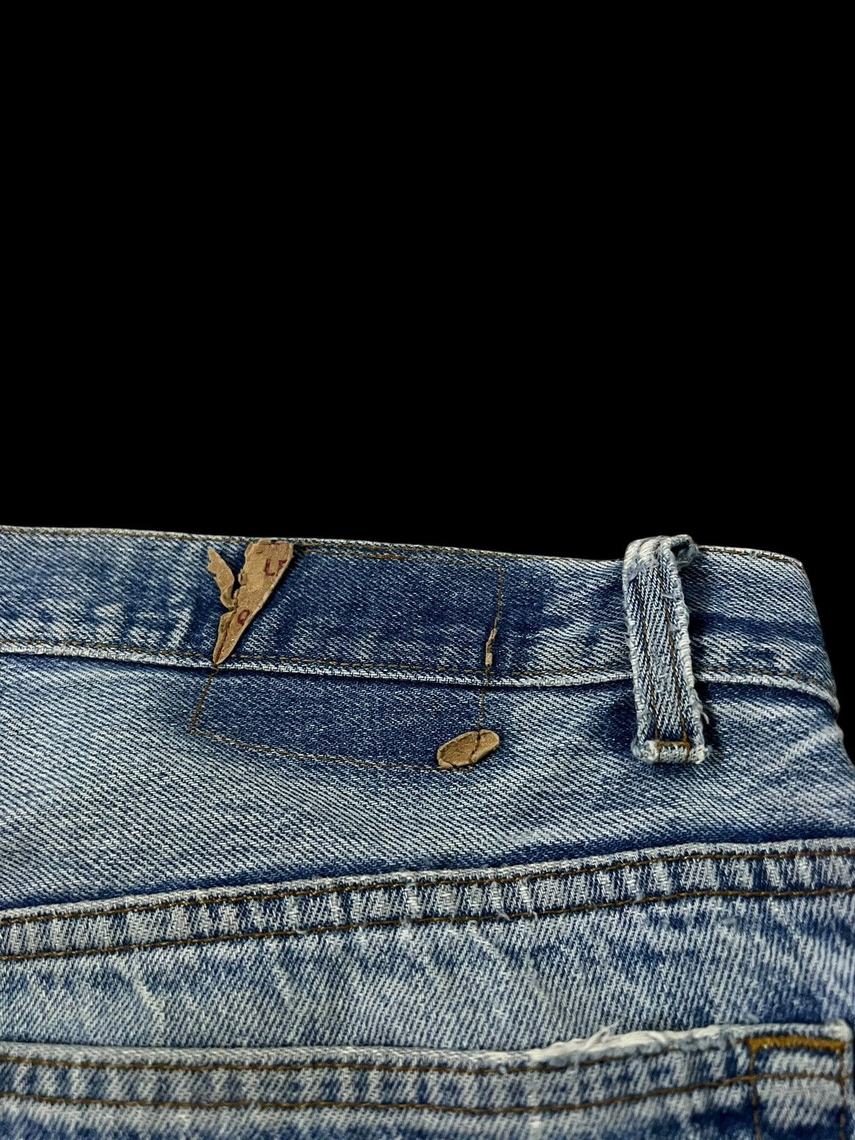 Levi's Vintage 90’s Levi’s 501 Mud Wash Distressed Ripped Jean Size US 34 / EU 50 - 17 Thumbnail